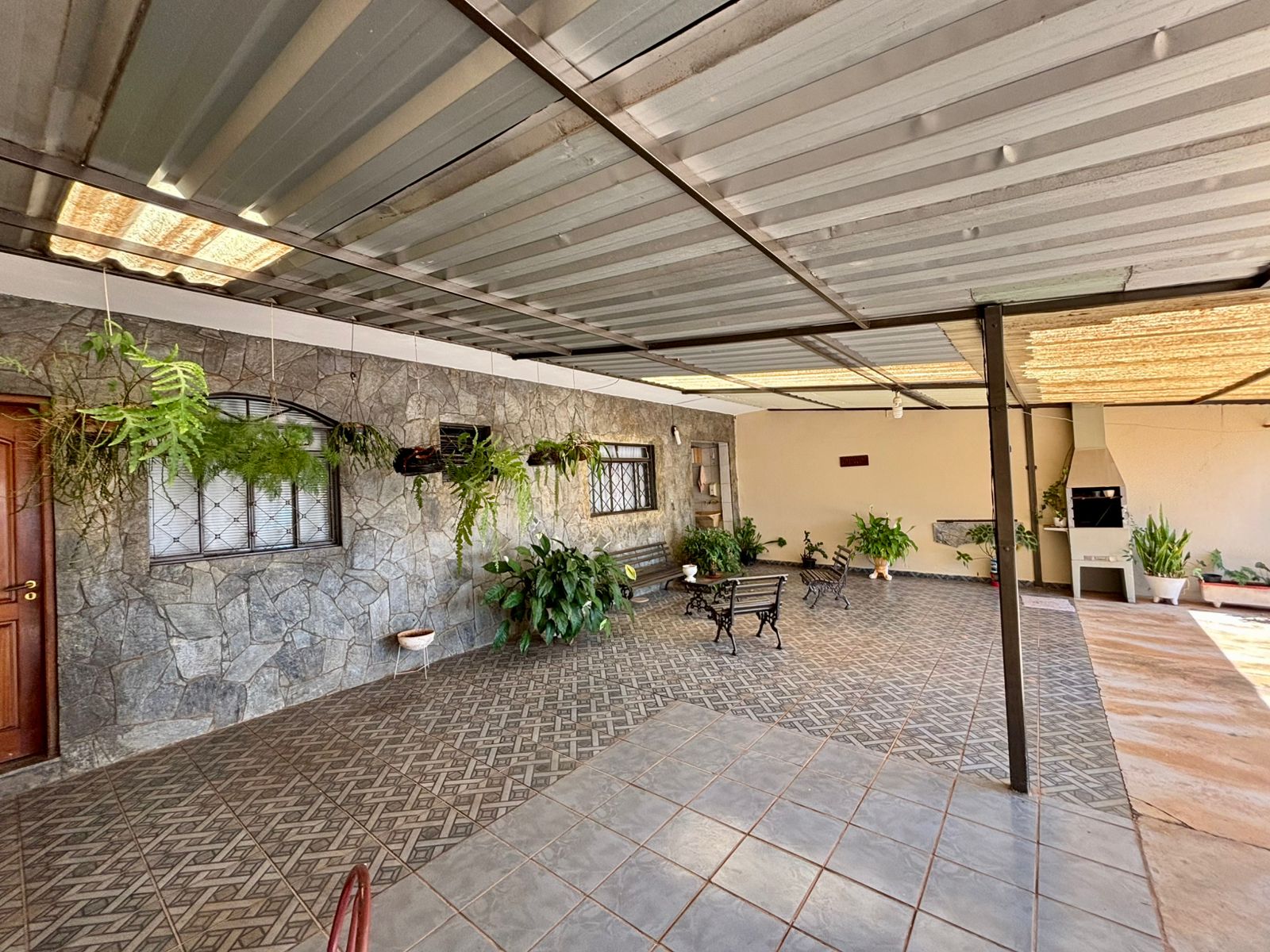 VENDE: SOBRADO 02 DORMITÓRIOS - VILA NOSSA SENHORA DAS GRAÇAS - BRODOWSKI-SP