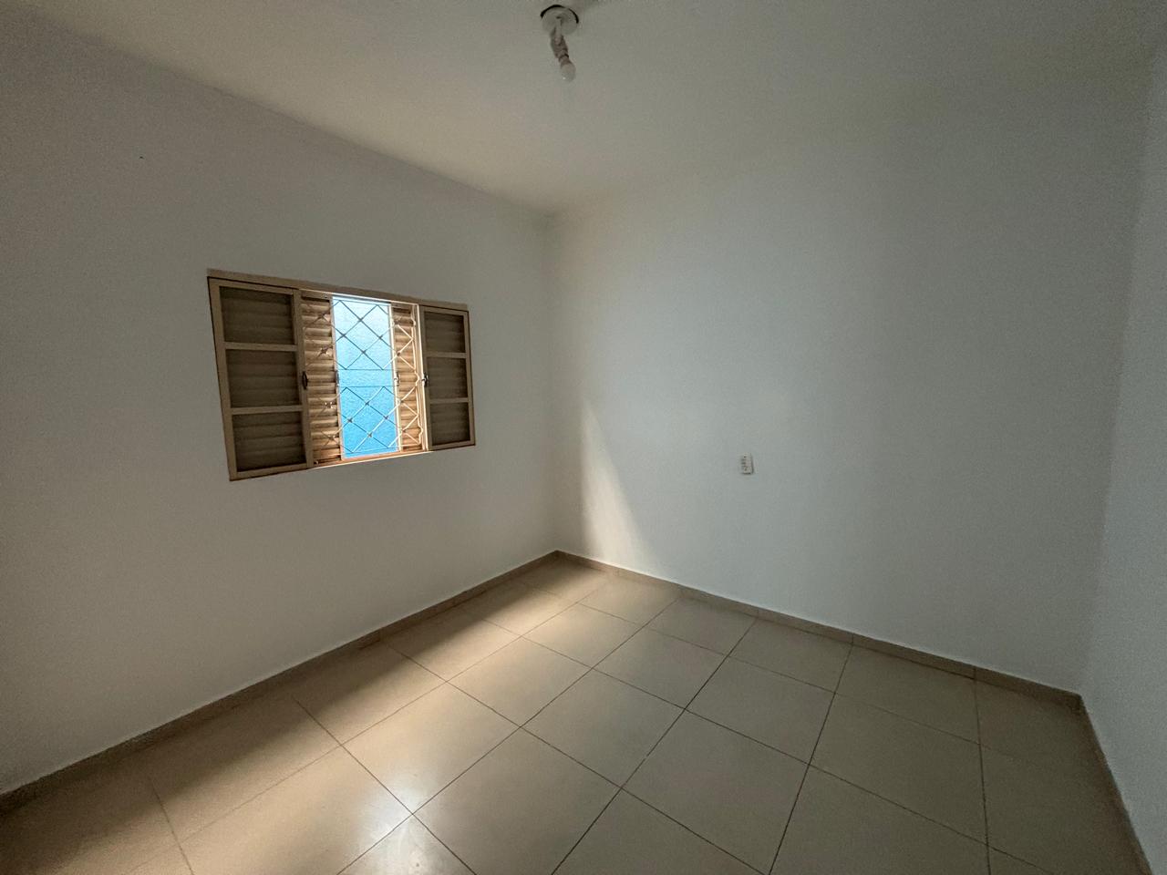 VENDE - CASA CONDOMÍNIO RUBI - 02 DORMITÓRIOS - EM BRODOWSKI-SP. Brodosqui