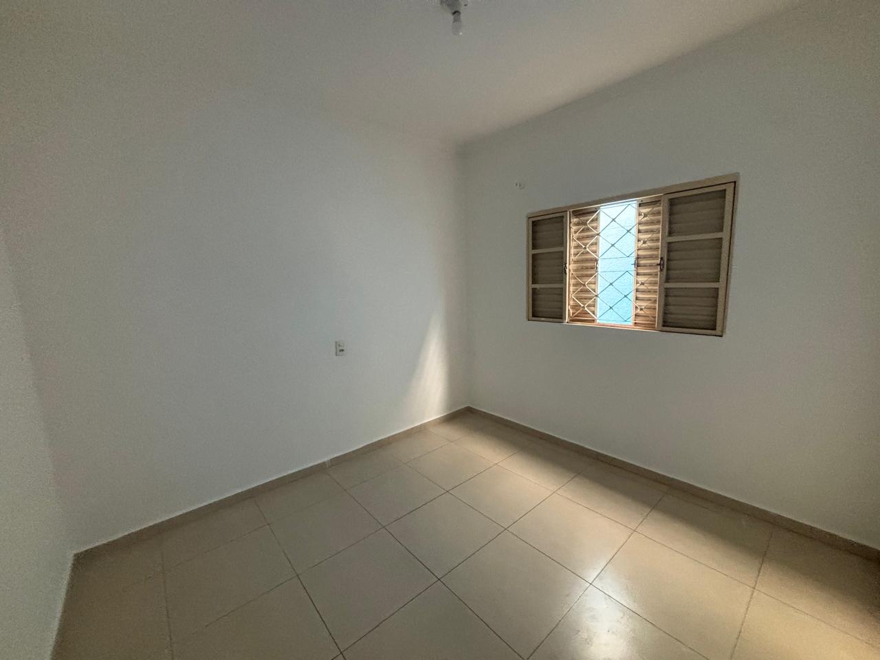 VENDE - CASA CONDOMÍNIO RUBI - 02 DORMITÓRIOS - EM BRODOWSKI-SP. Brodosqui