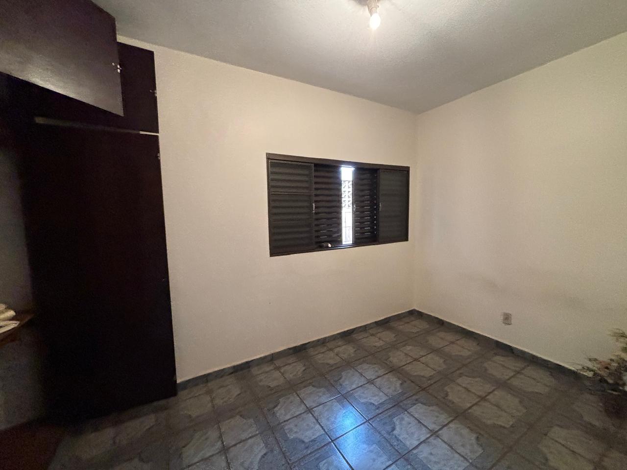 VENDE: IMÓVEL COMERCIAL - PONTO PRIVILEGIADO  NA RUA FLORIANO PEIXOTO NO CENTRO DE BRODOWSKI