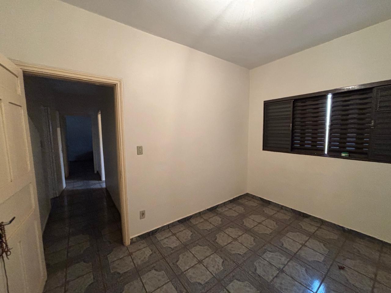 VENDE: IMÓVEL COMERCIAL - PONTO PRIVILEGIADO  NA RUA FLORIANO PEIXOTO NO CENTRO DE BRODOWSKI