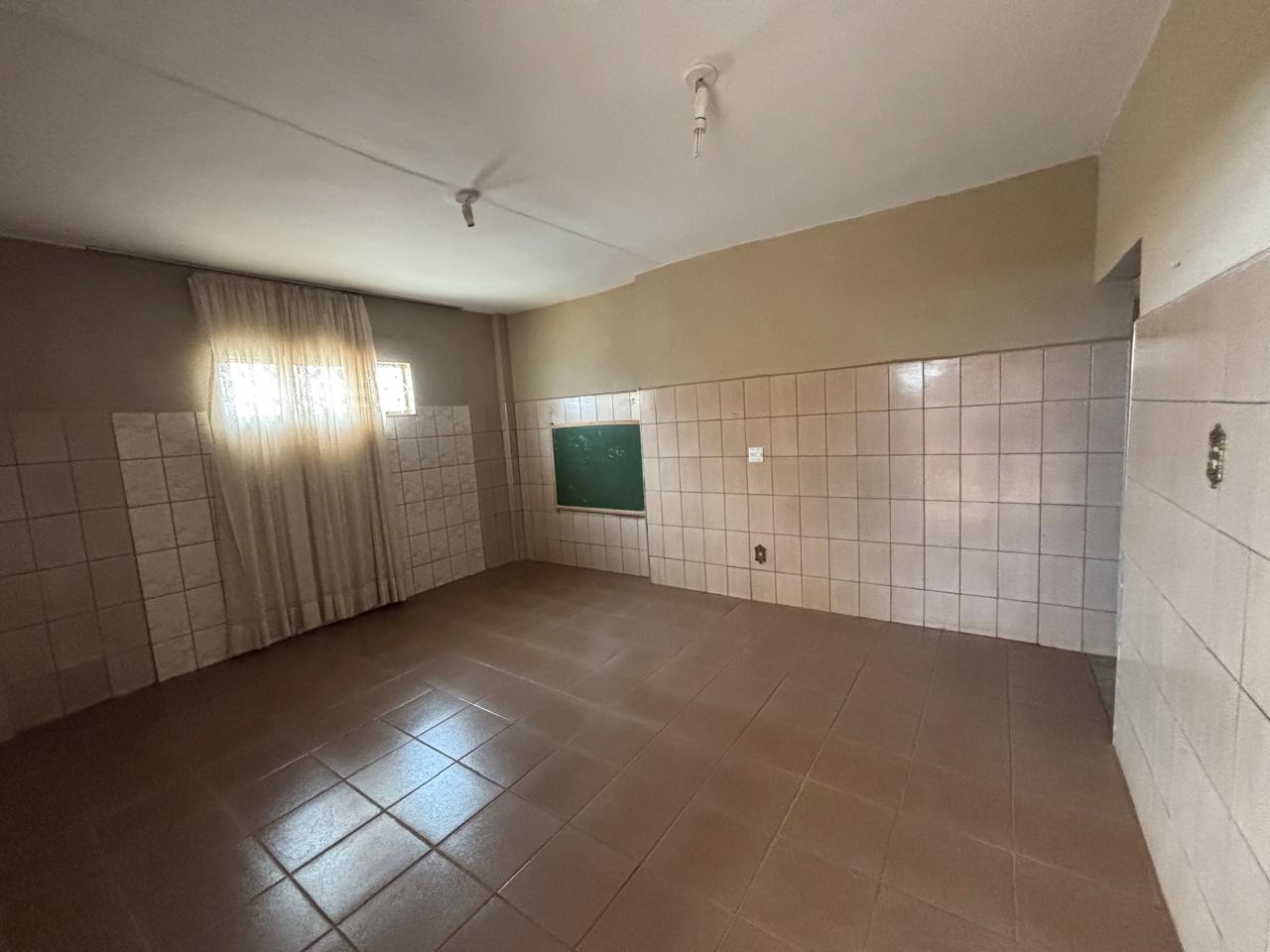 VENDE: IMÓVEL COMERCIAL - PONTO PRIVILEGIADO  NA RUA FLORIANO PEIXOTO NO CENTRO DE BRODOWSKI
