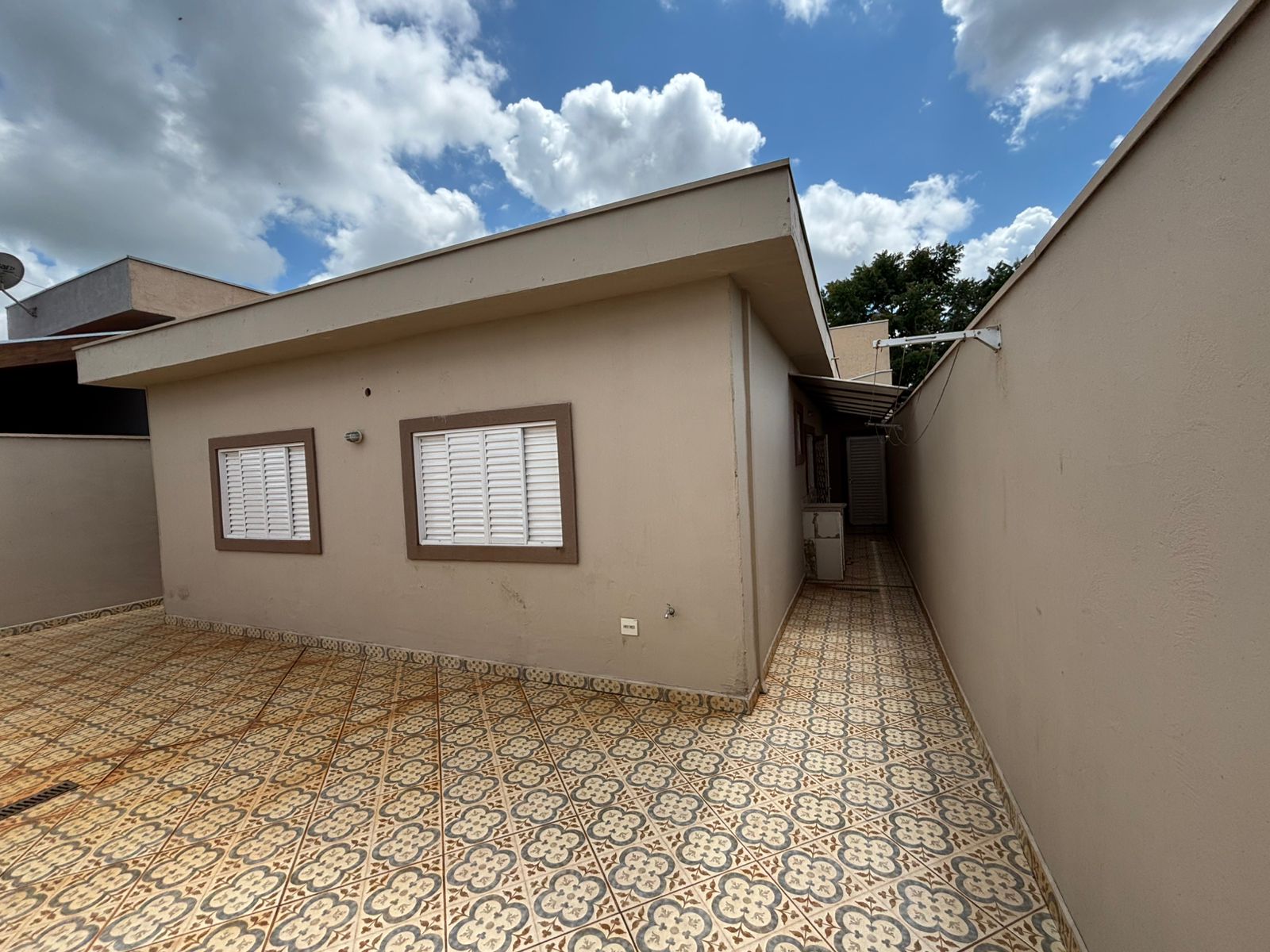 VENDE: CASA 3 DORMITÓRIOS - CONDOMÍNIO VERONA EM BRODOWSKI-SP. ( BRODOSQUI)