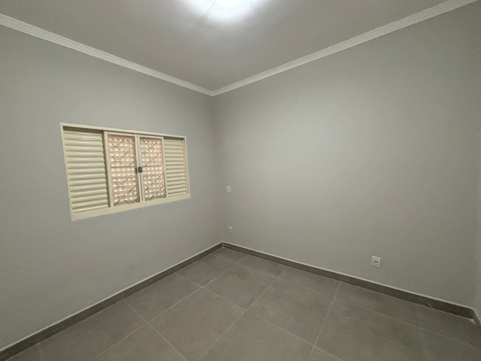 VENDE: CASA 3 DORMITÓRIOS - CONDOMÍNIO VERONA EM BRODOWSKI-SP. ( BRODOSQUI)