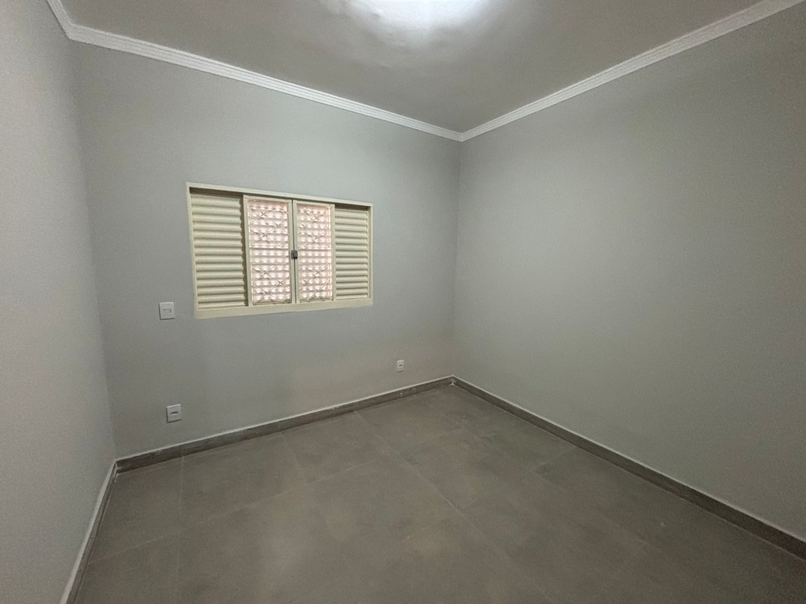 VENDE: CASA 3 DORMITÓRIOS - CONDOMÍNIO VERONA EM BRODOWSKI-SP. ( BRODOSQUI)