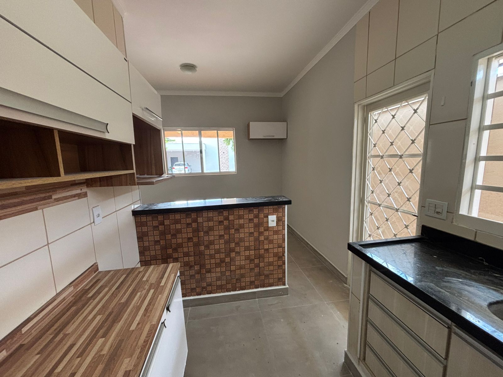 VENDE: CASA 3 DORMITÓRIOS - CONDOMÍNIO VERONA EM BRODOWSKI-SP. ( BRODOSQUI)