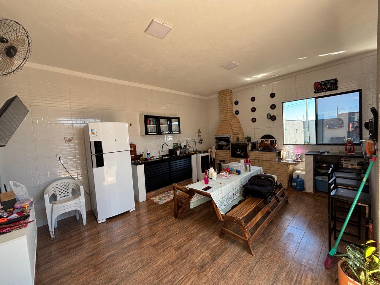 VENDE: CASA 02 DORMITÓRIOS - PISCINA - JARDIM QUEBEC - BRODOWSKI
