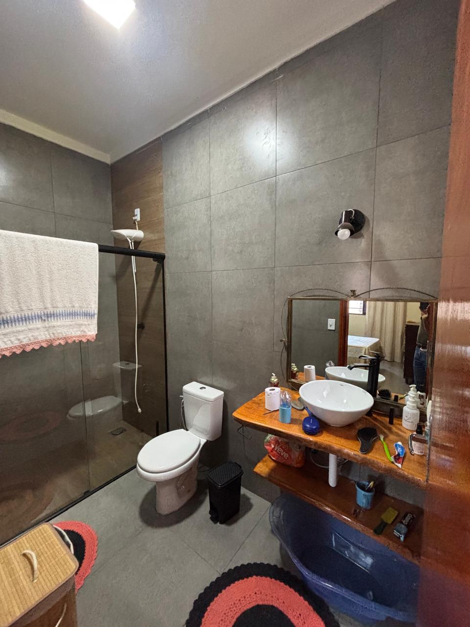 VENDE: CASA 02 DORMITÓRIOS - PISCINA - JARDIM QUEBEC - BRODOWSKI
