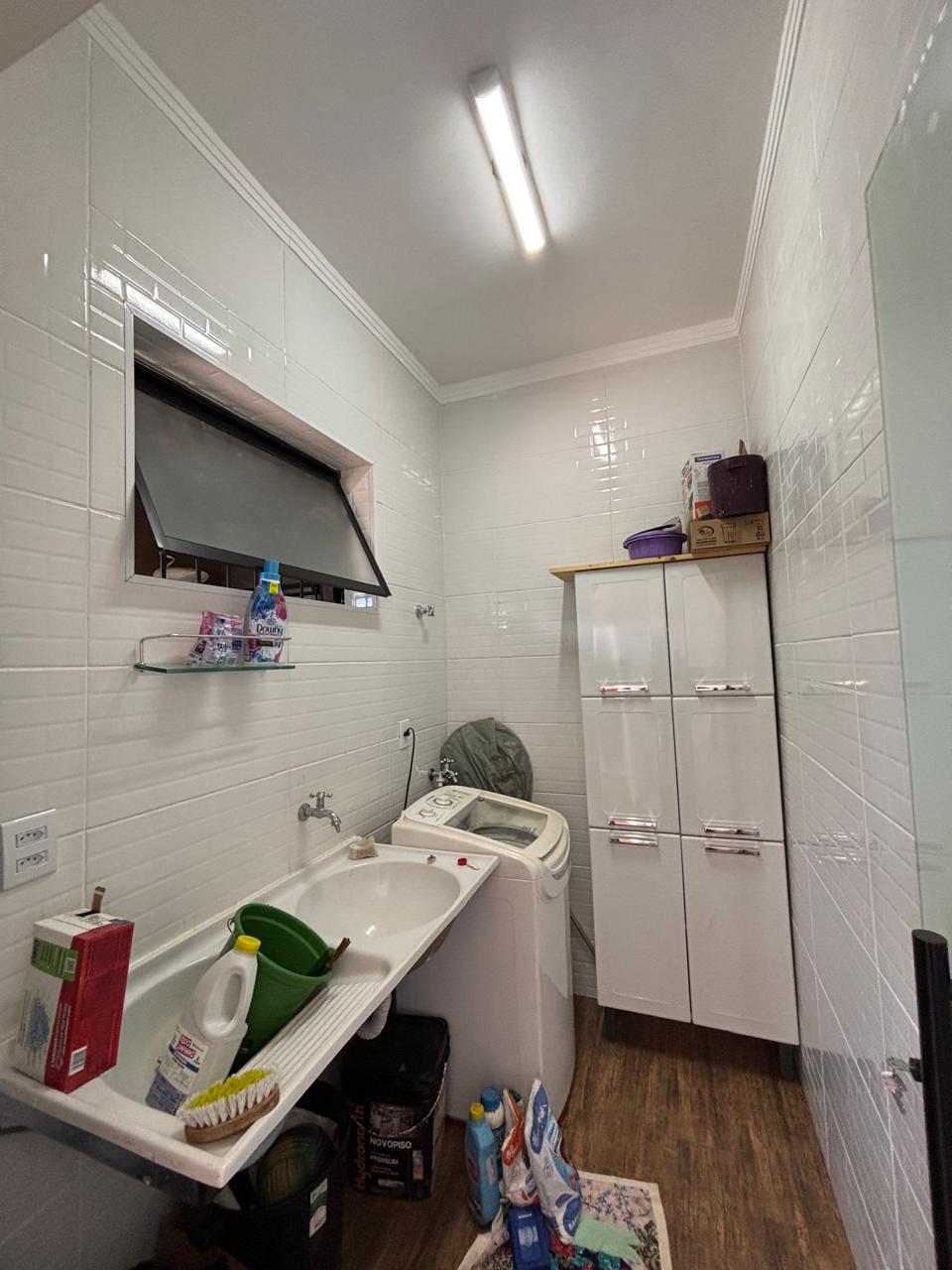 VENDE: CASA 02 DORMITÓRIOS - PISCINA - JARDIM QUEBEC - BRODOWSKI