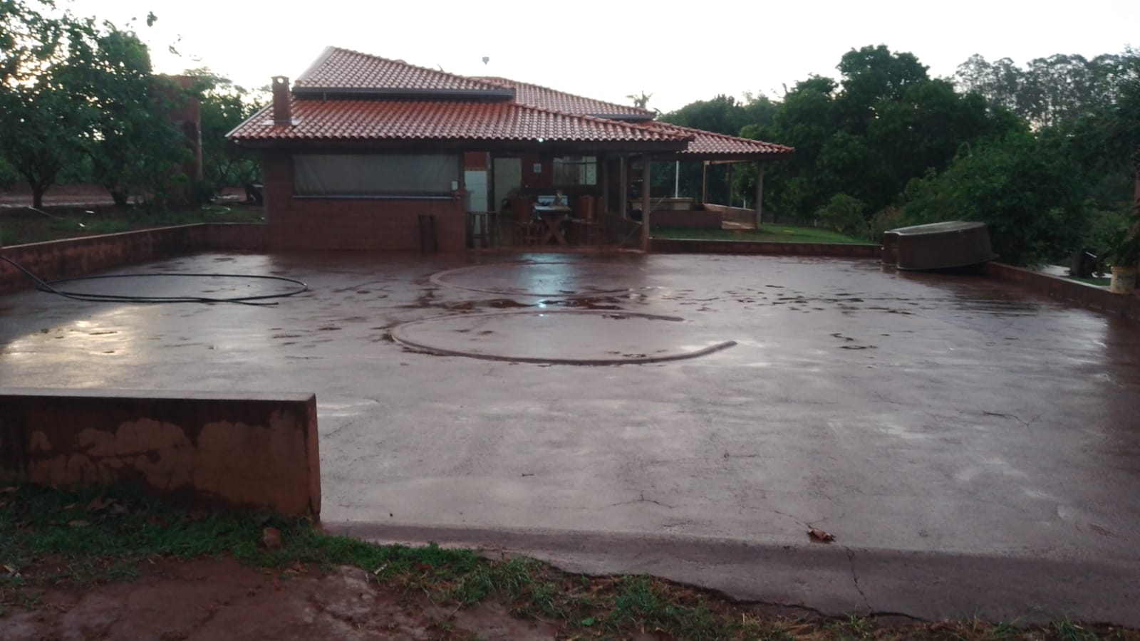 VENDE: SITIO 2.5 ALQUEIRES - ZONA RUURAL - BATATAIS