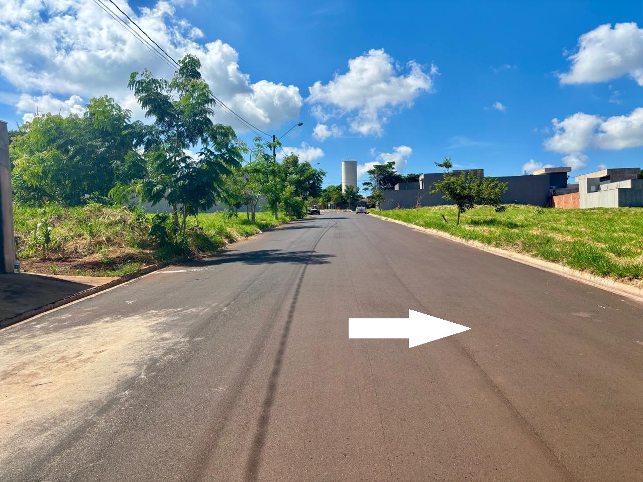 VENDE: TERRENO de 285 m² NO JARDIM QUEBEC EM BRODOWSKI-SP.