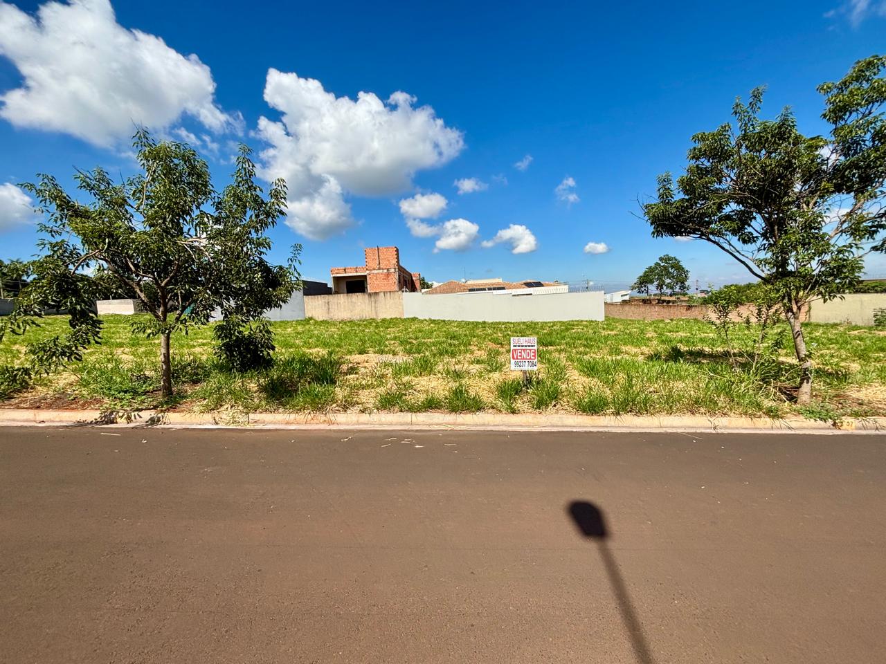 VENDE: TERRENO de 285 m² NO JARDIM QUEBEC EM BRODOWSKI-SP.