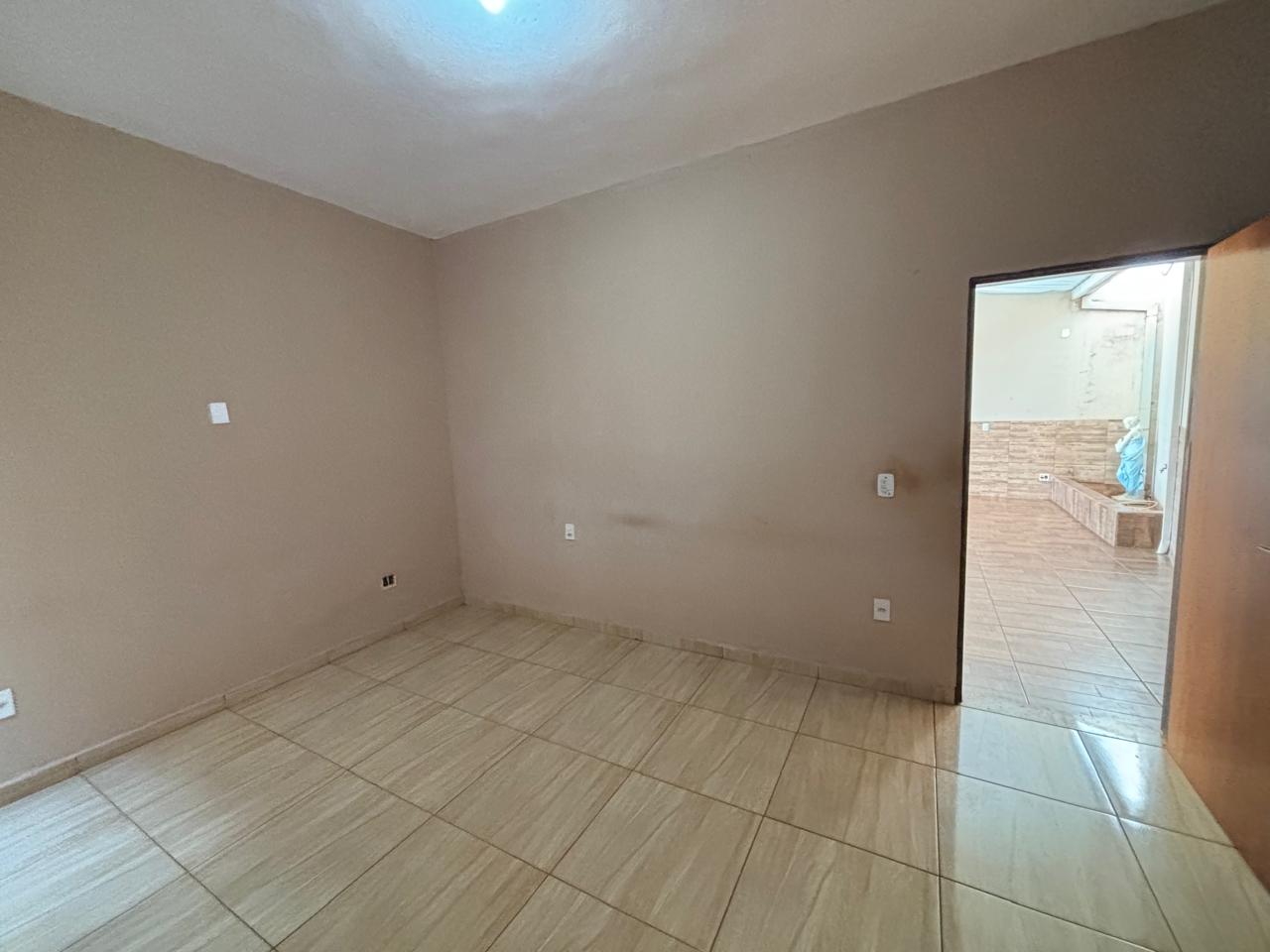 VENDE: CASA 03 DORMITÓRIOS - PARQUE DO SÁBIA - BRODOWSKI-SP