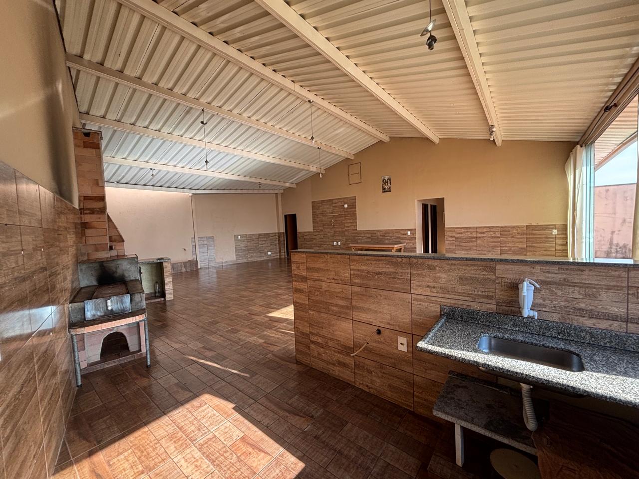 VENDE: CASA 03 DORMITÓRIOS - PARQUE DO SÁBIA - BRODOWSKI-SP