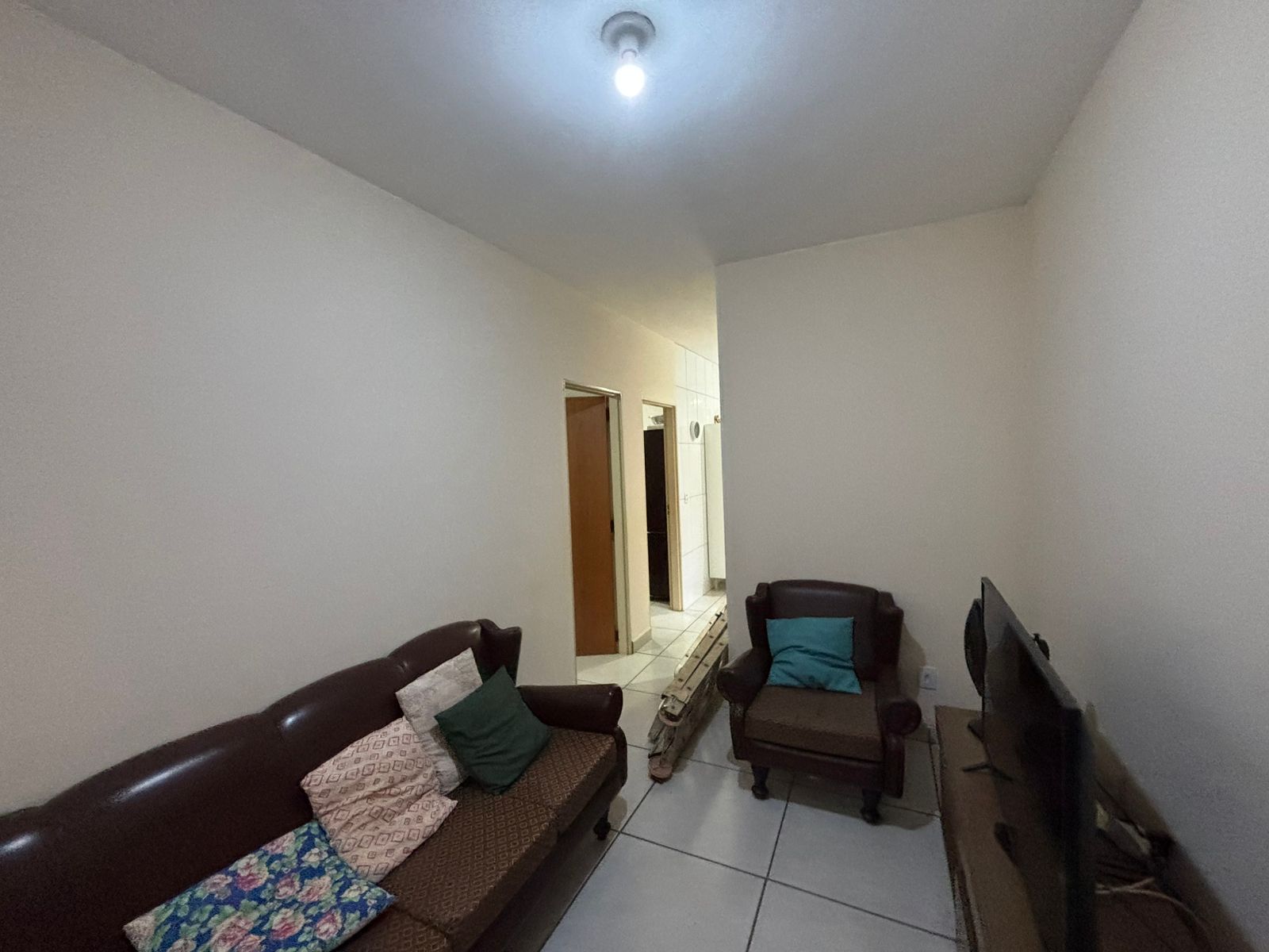 VENDE: CASA 02 DORMITÓRIOS - RESIDENCIAL LUIZA GIRARDI - EM BRODOWSKI-SP