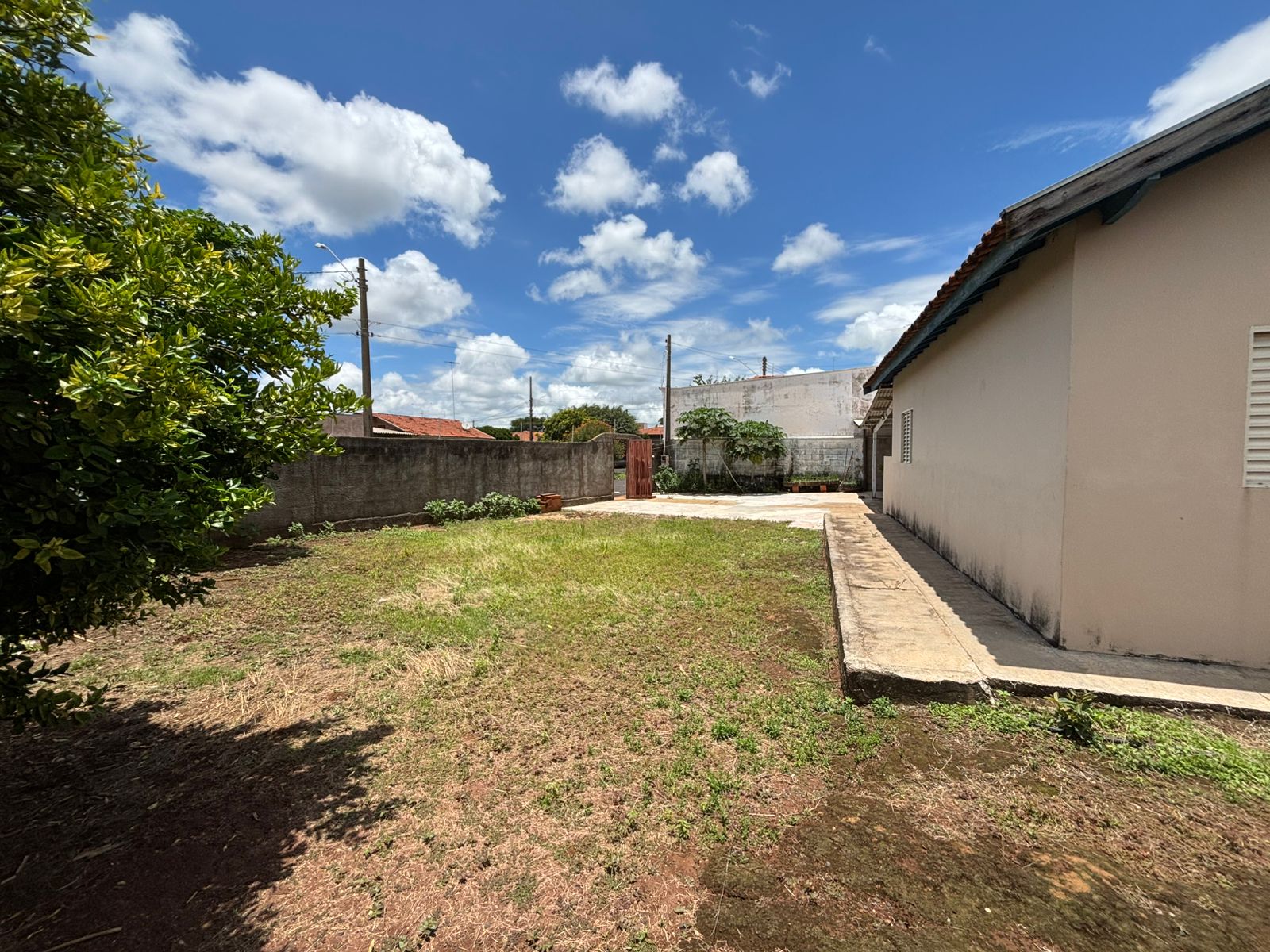 VENDE: CASA 02 DORMITÓRIOS - RESIDENCIAL LUIZA GIRARDI - EM BRODOWSKI-SP