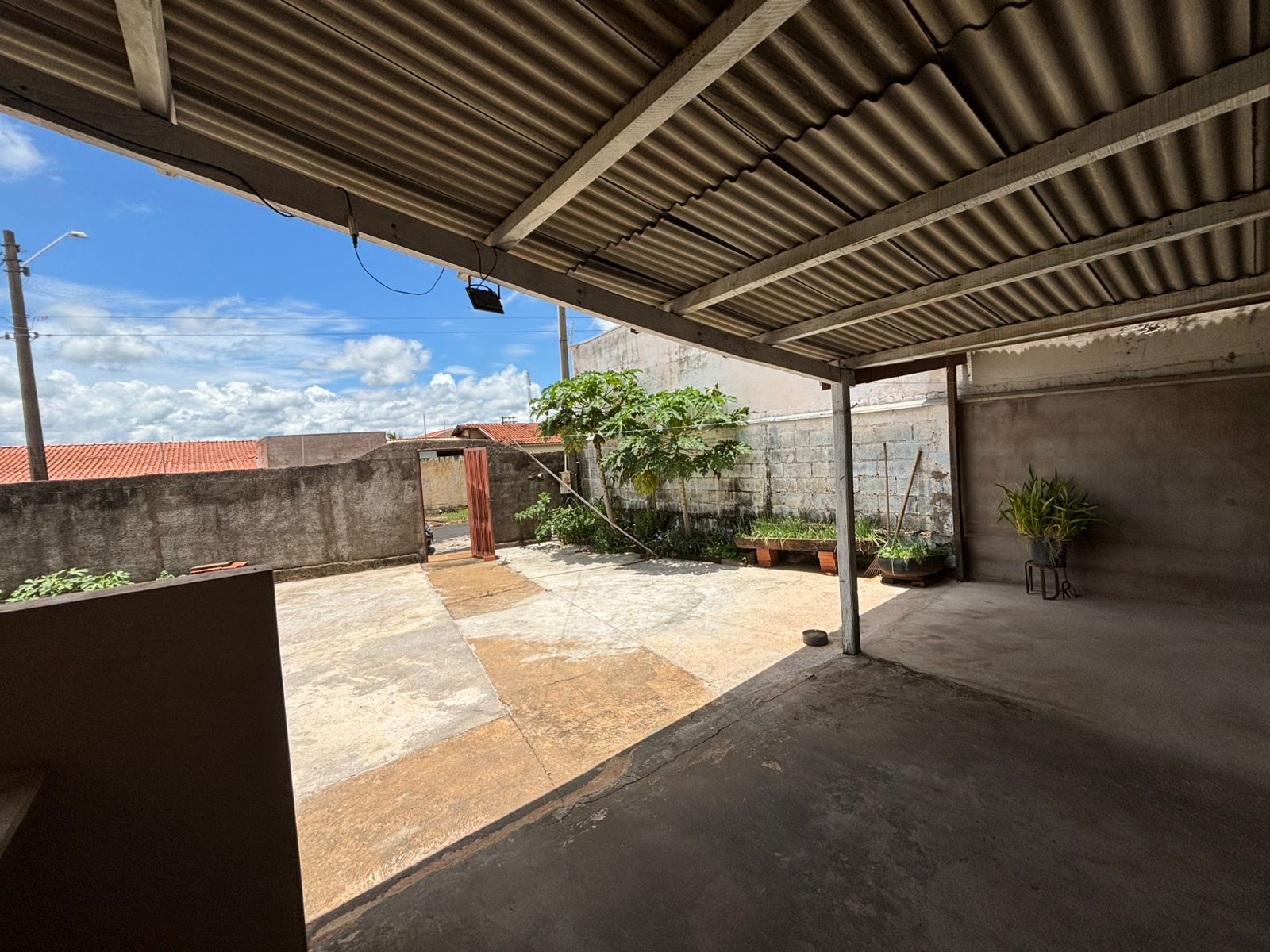 VENDE: CASA 02 DORMITÓRIOS - RESIDENCIAL LUIZA GIRARDI - EM BRODOWSKI-SP