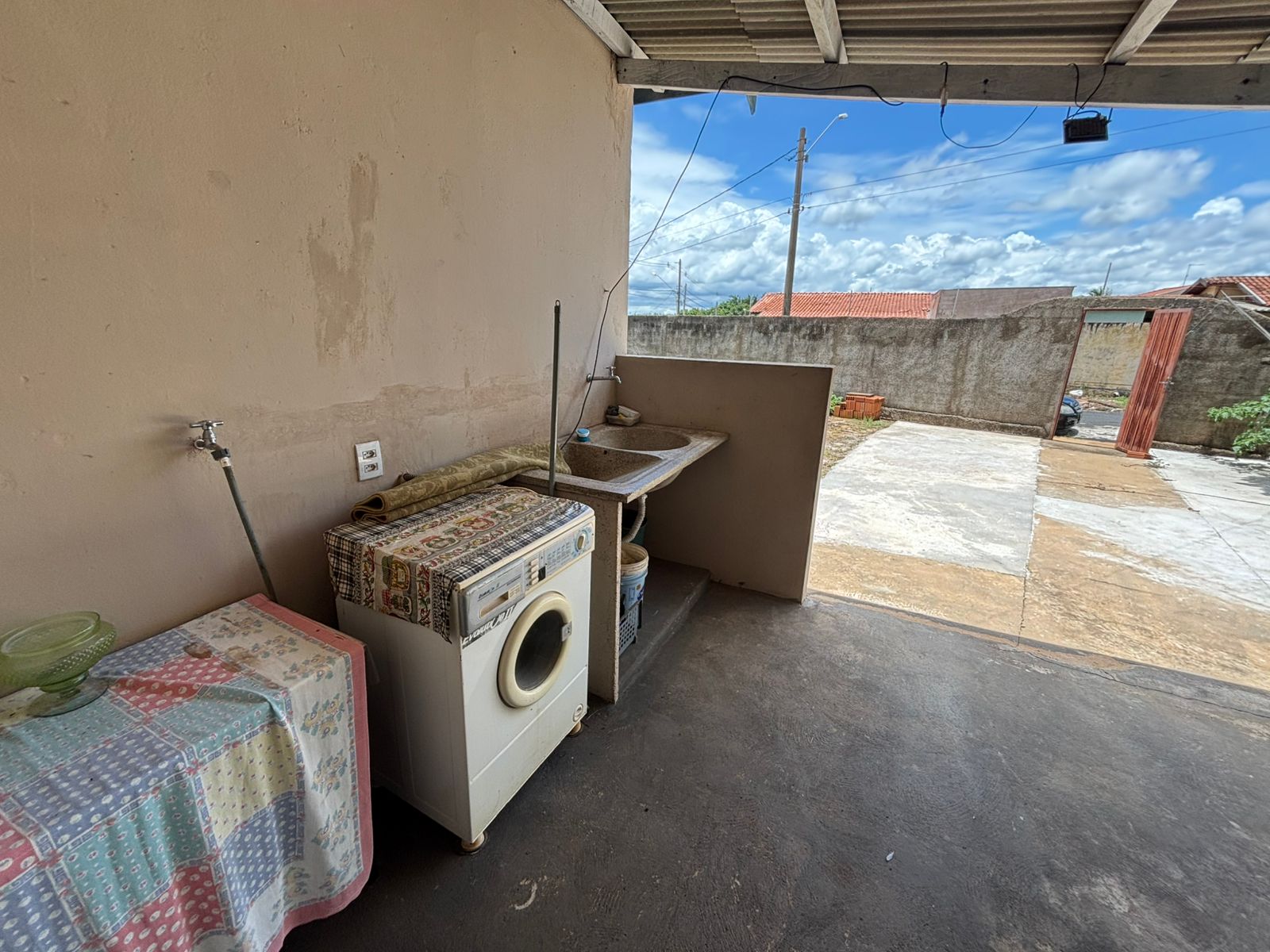 VENDE: CASA 02 DORMITÓRIOS - RESIDENCIAL LUIZA GIRARDI - EM BRODOWSKI-SP