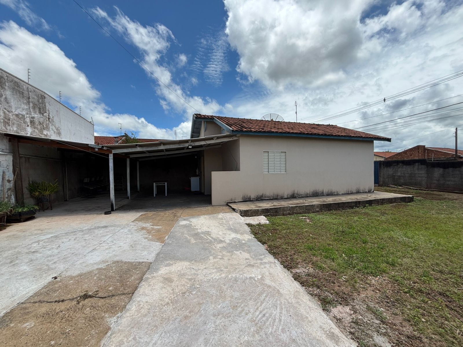 VENDE: CASA 02 DORMITÓRIOS - RESIDENCIAL LUIZA GIRARDI - EM BRODOWSKI-SP