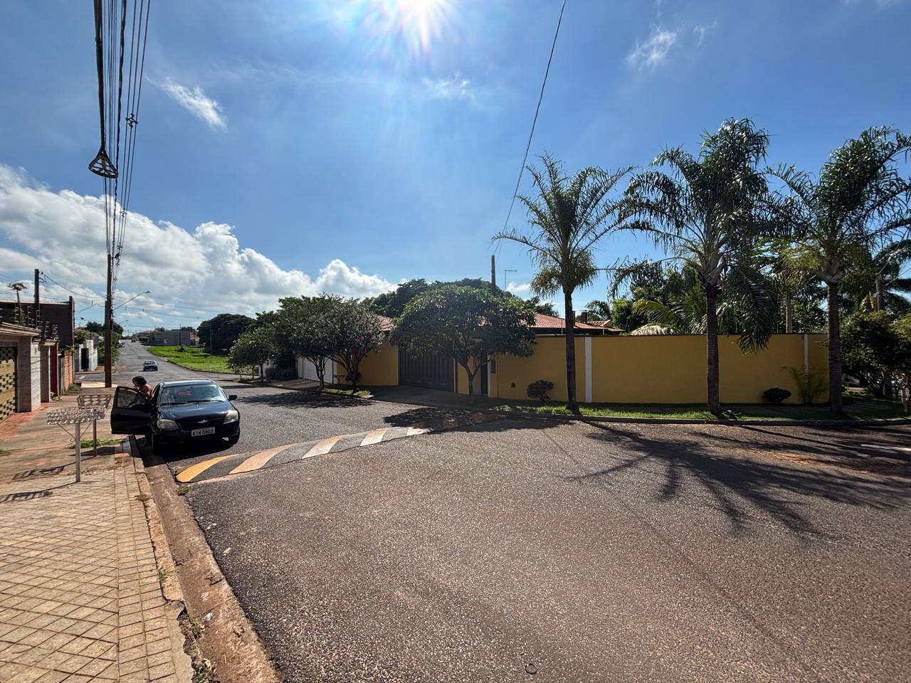 VENDE: LINDA RESIDENCIA COM 03 DORMITÓRIOS - JARDIM MARIA IMACUALADA II EM BRODOWSKI-SP