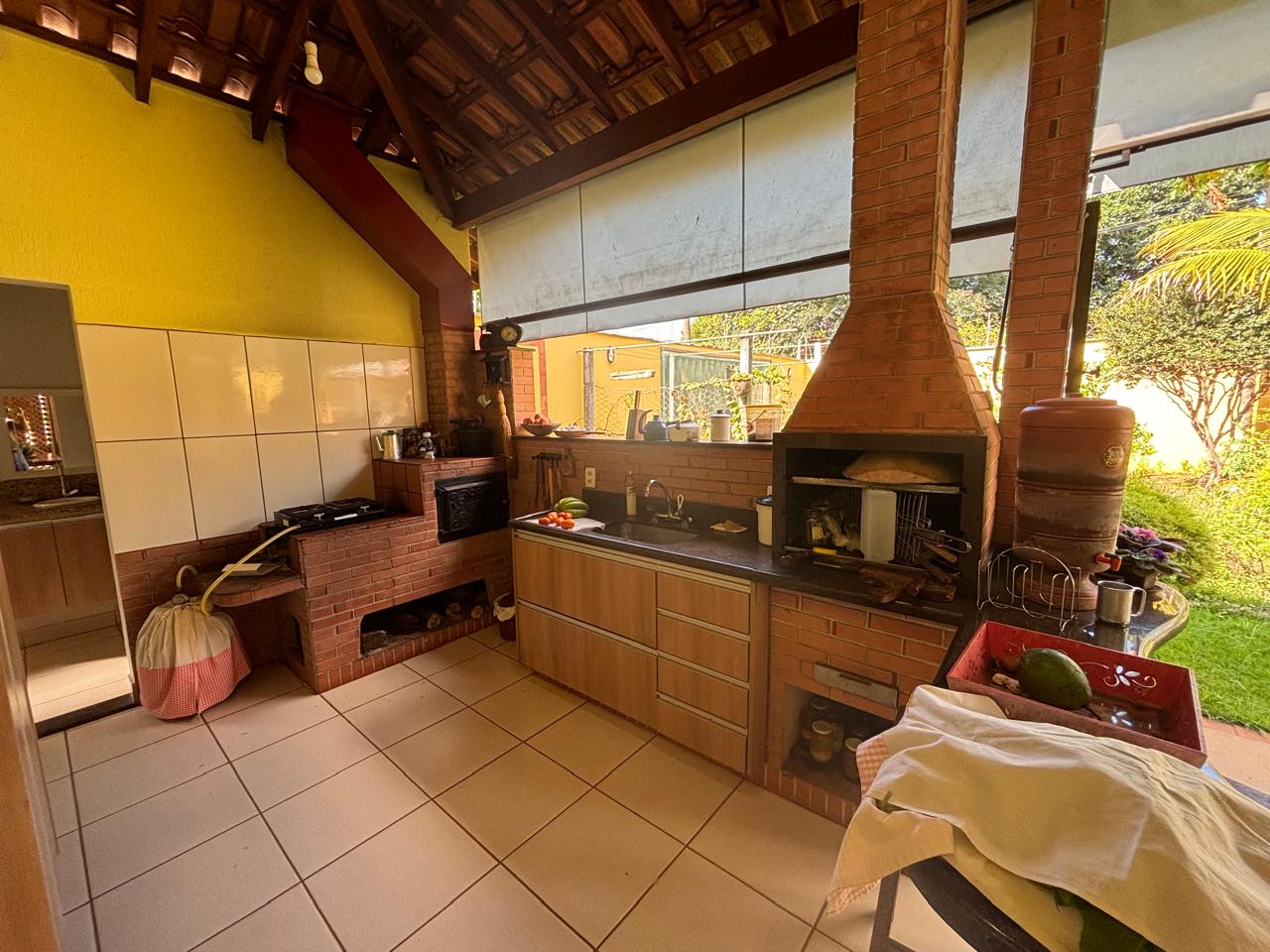 VENDE: LINDA RESIDENCIA COM 03 DORMITÓRIOS - JARDIM MARIA IMACUALADA II EM BRODOWSKI-SP