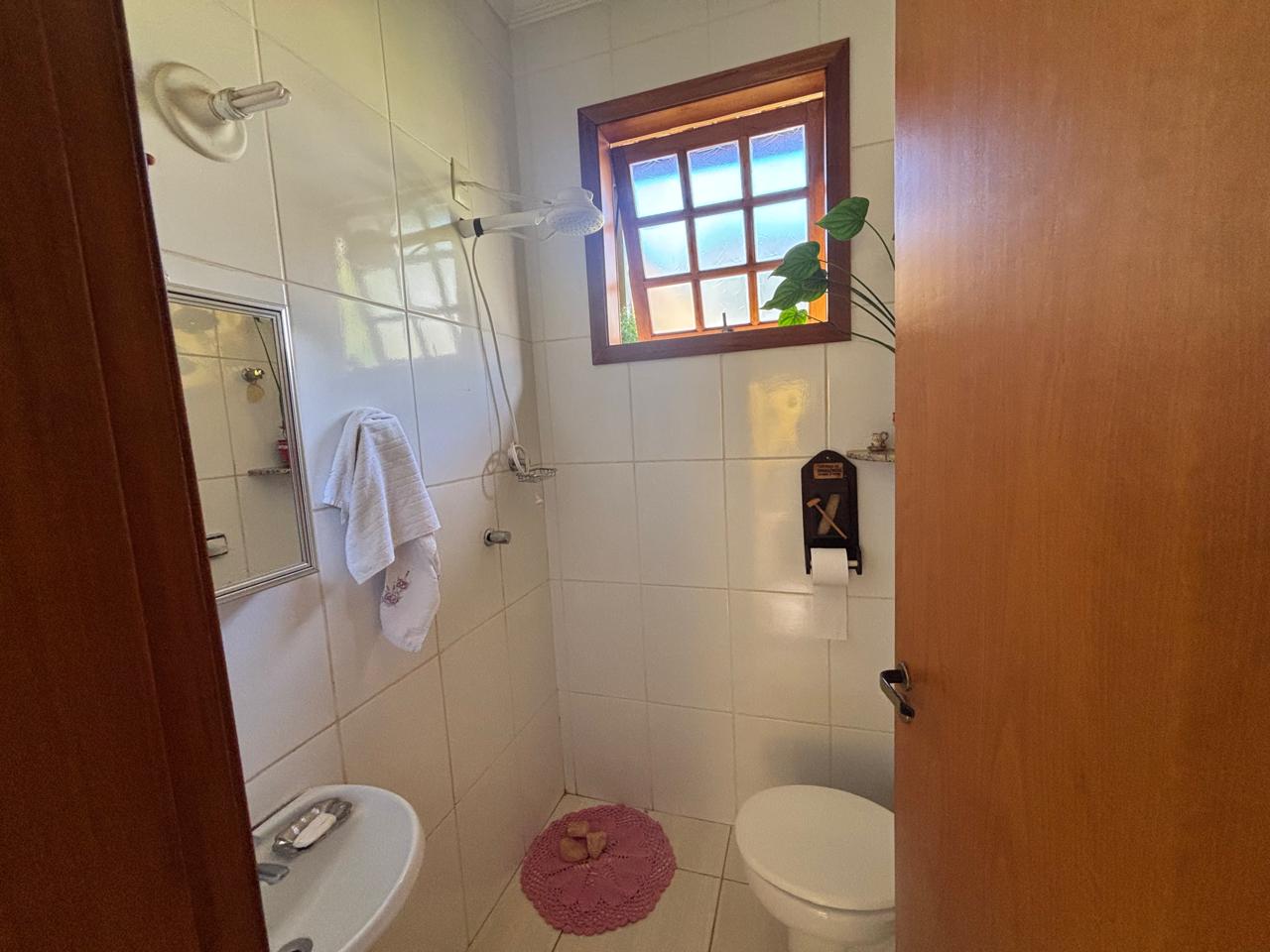 VENDE: LINDA RESIDENCIA COM 03 DORMITÓRIOS - JARDIM MARIA IMACUALADA II EM BRODOWSKI-SP