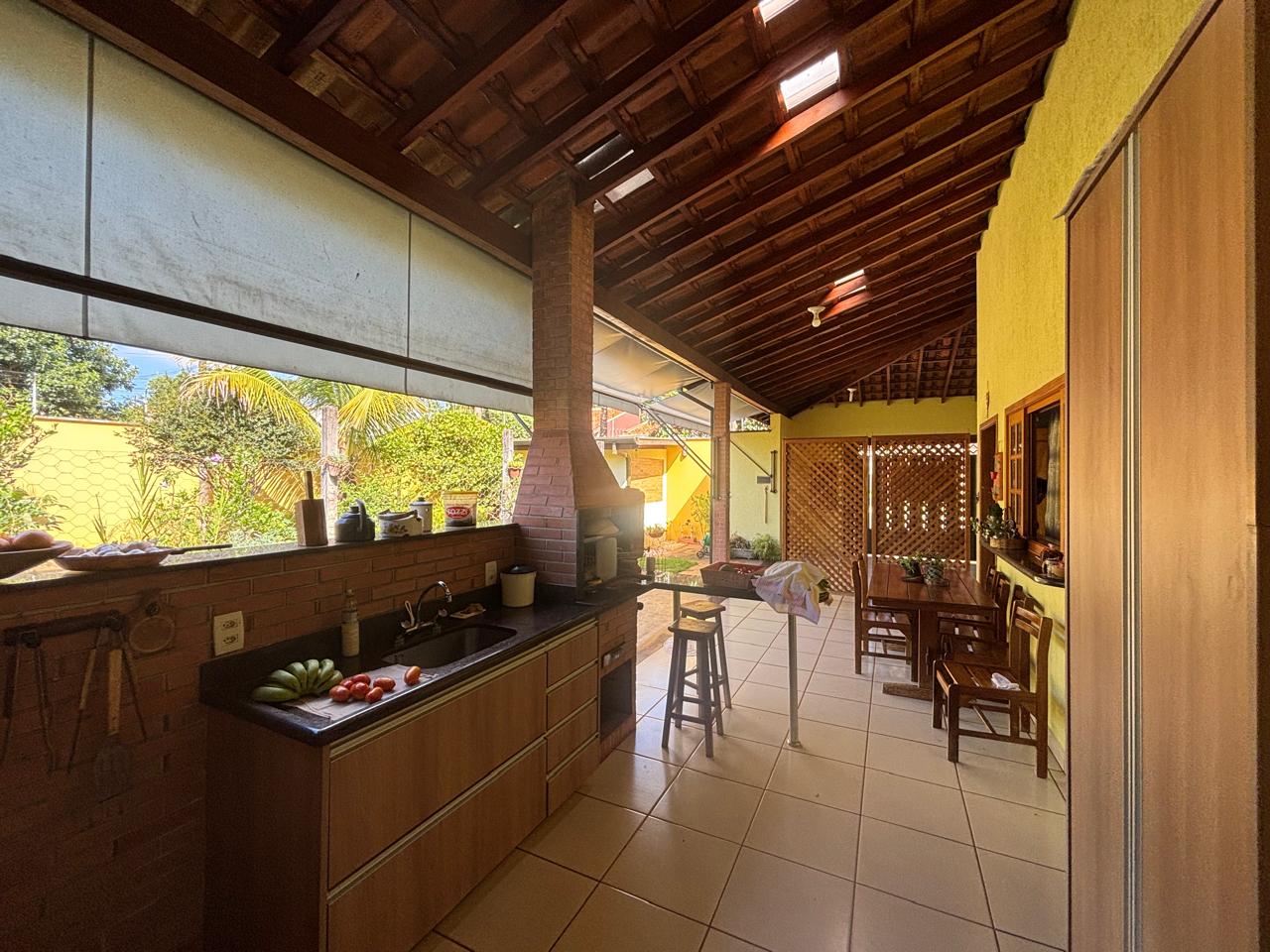 VENDE: LINDA RESIDENCIA COM 03 DORMITÓRIOS - JARDIM MARIA IMACUALADA II EM BRODOWSKI-SP