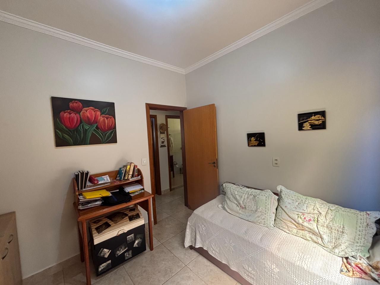 VENDE: LINDA RESIDENCIA COM 03 DORMITÓRIOS - JARDIM MARIA IMACUALADA II EM BRODOWSKI-SP