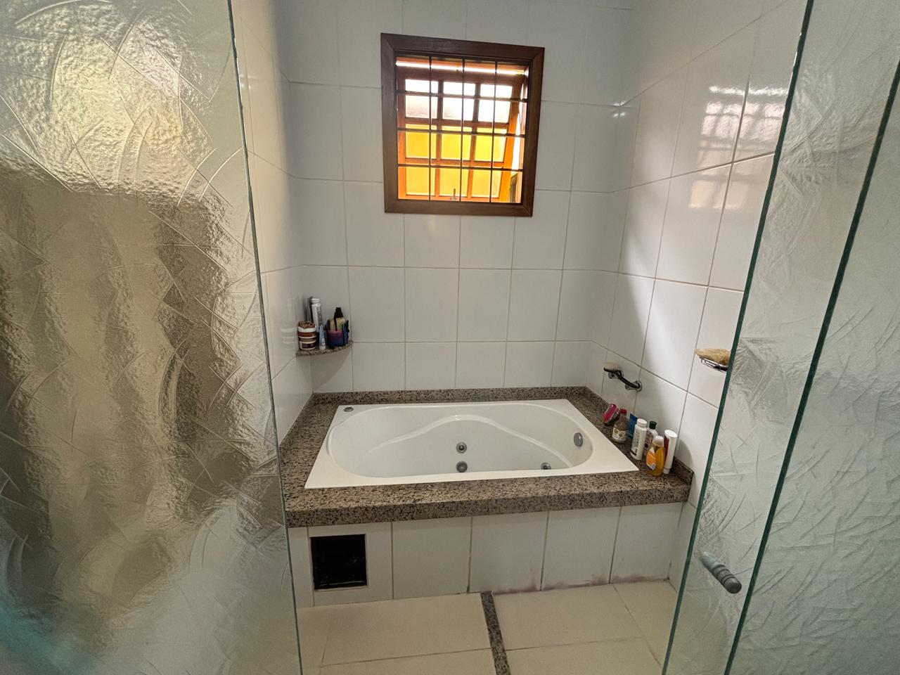 VENDE: LINDA RESIDENCIA COM 03 DORMITÓRIOS - JARDIM MARIA IMACUALADA II EM BRODOWSKI-SP