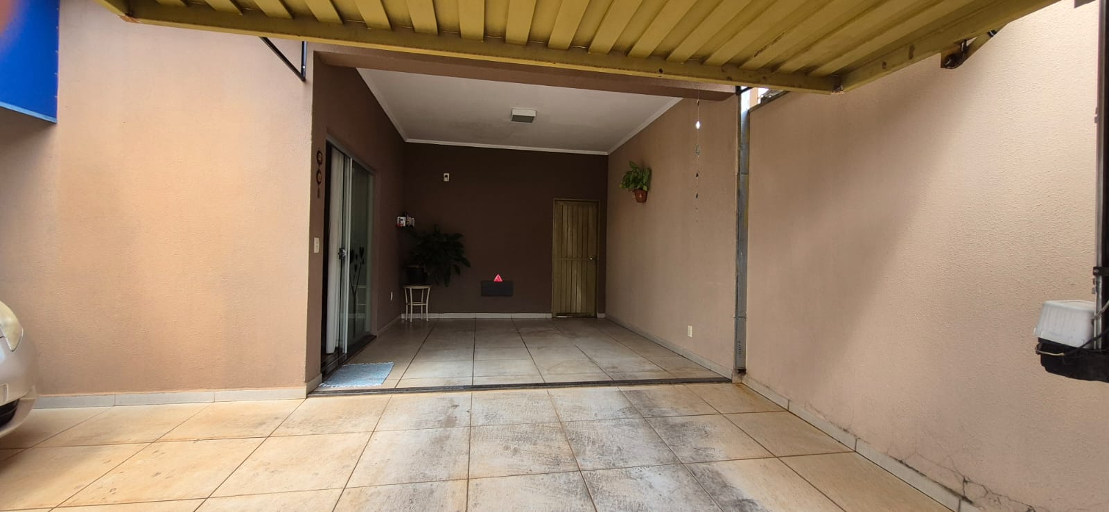 VENDE: LINDA RESIDENCIA COM 03 DORMITÓRIOS - JARDIM SABINO EM BRODOWSKI-SP