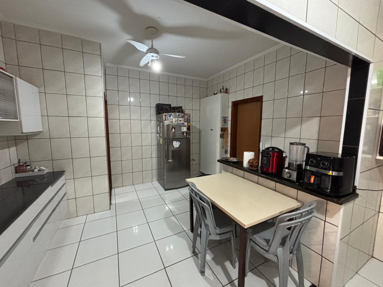 VENDE: LINDA RESIDENCIA COM 03 DORMITÓRIOS - JARDIM SABINO EM BRODOWSKI-SP