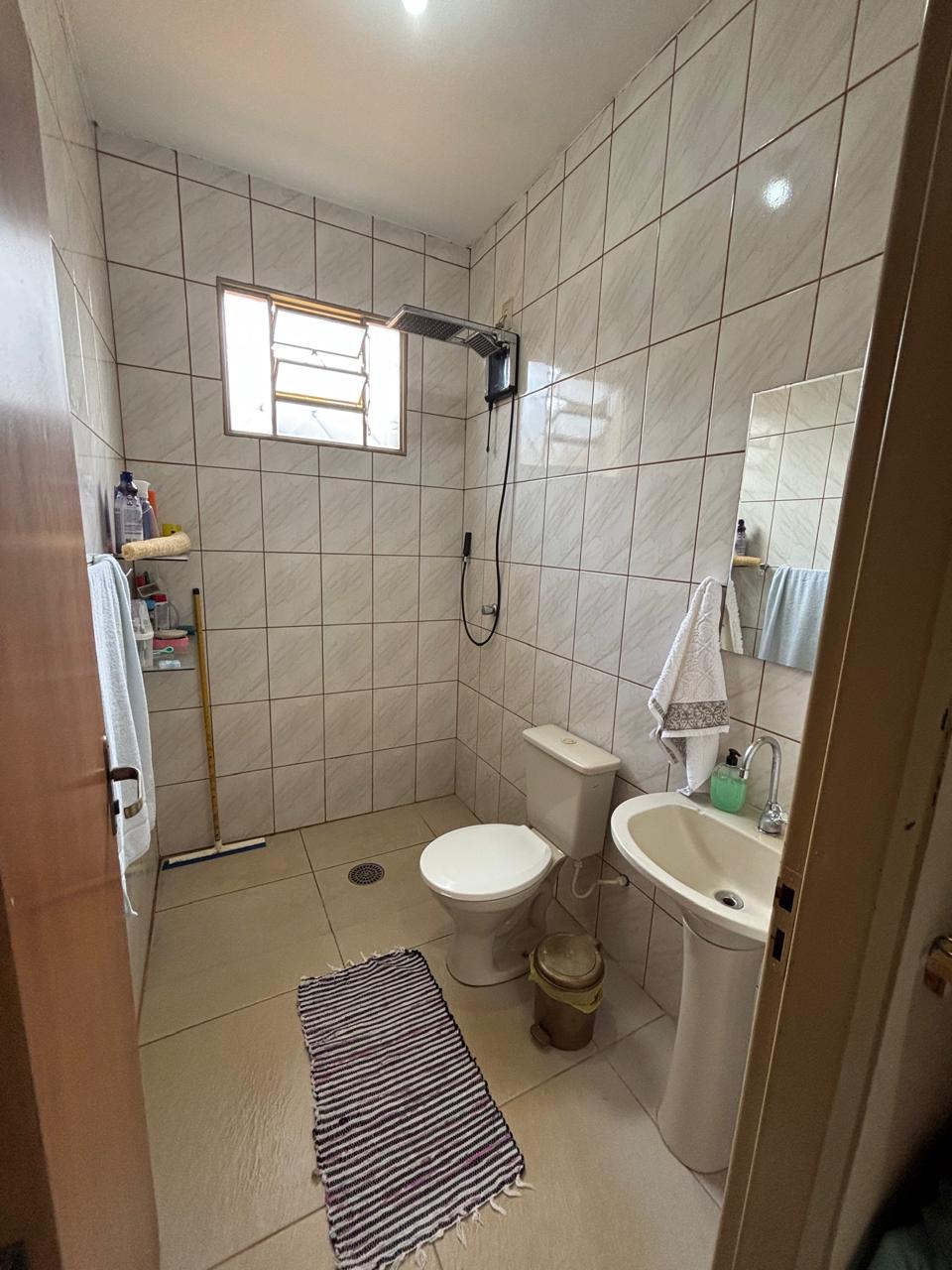 VENDE: LINDA RESIDENCIA COM 03 DORMITÓRIOS - JARDIM SABINO EM BRODOWSKI-SP