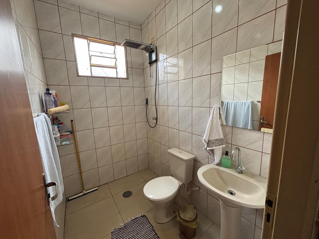 VENDE: LINDA RESIDENCIA COM 03 DORMITÓRIOS - JARDIM SABINO EM BRODOWSKI-SP