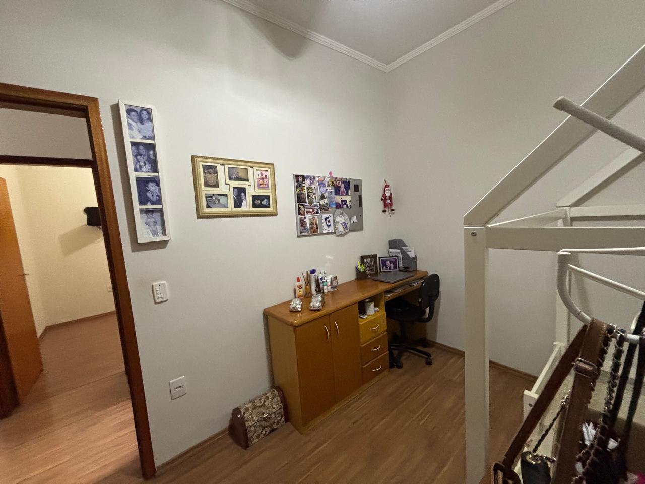VENDE: LINDA RESIDENCIA COM 03 DORMITÓRIOS - JARDIM SABINO EM BRODOWSKI-SP
