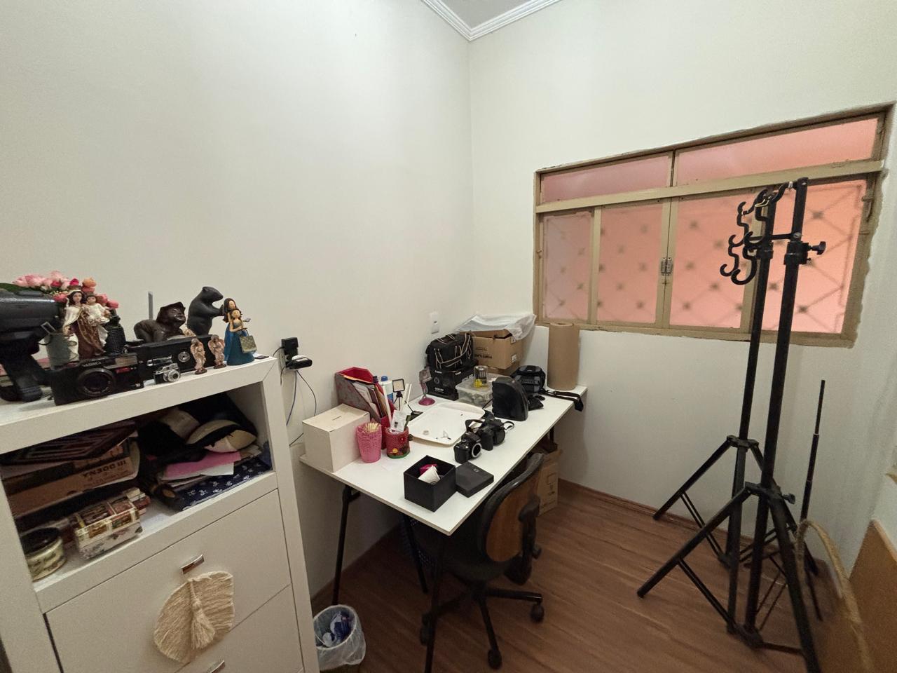 VENDE: LINDA RESIDENCIA COM 03 DORMITÓRIOS - JARDIM SABINO EM BRODOWSKI-SP