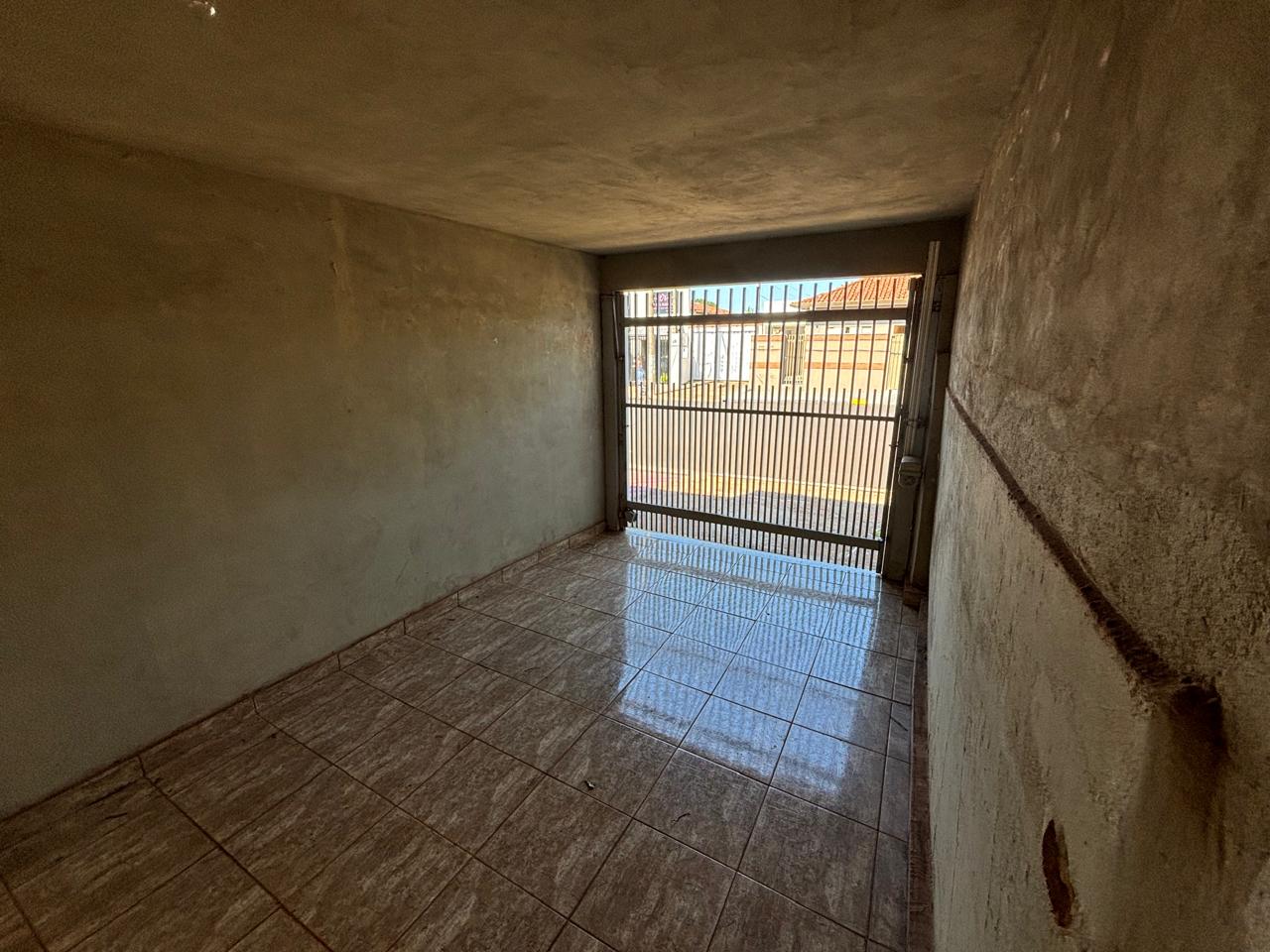 VENDE: CASA NA AV. CHAMPAGNAT - CENTRO DE BRODOWSKI-SP: