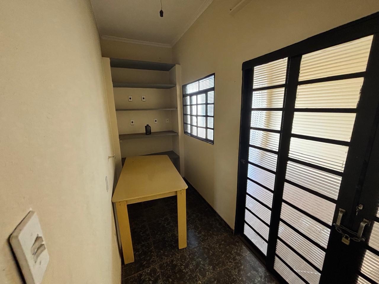 VENDE: CASA =' DORMITÓRIOS - VILA NOSSA SENHORA DAS GRAÇAS - BRODOWSKI-SP