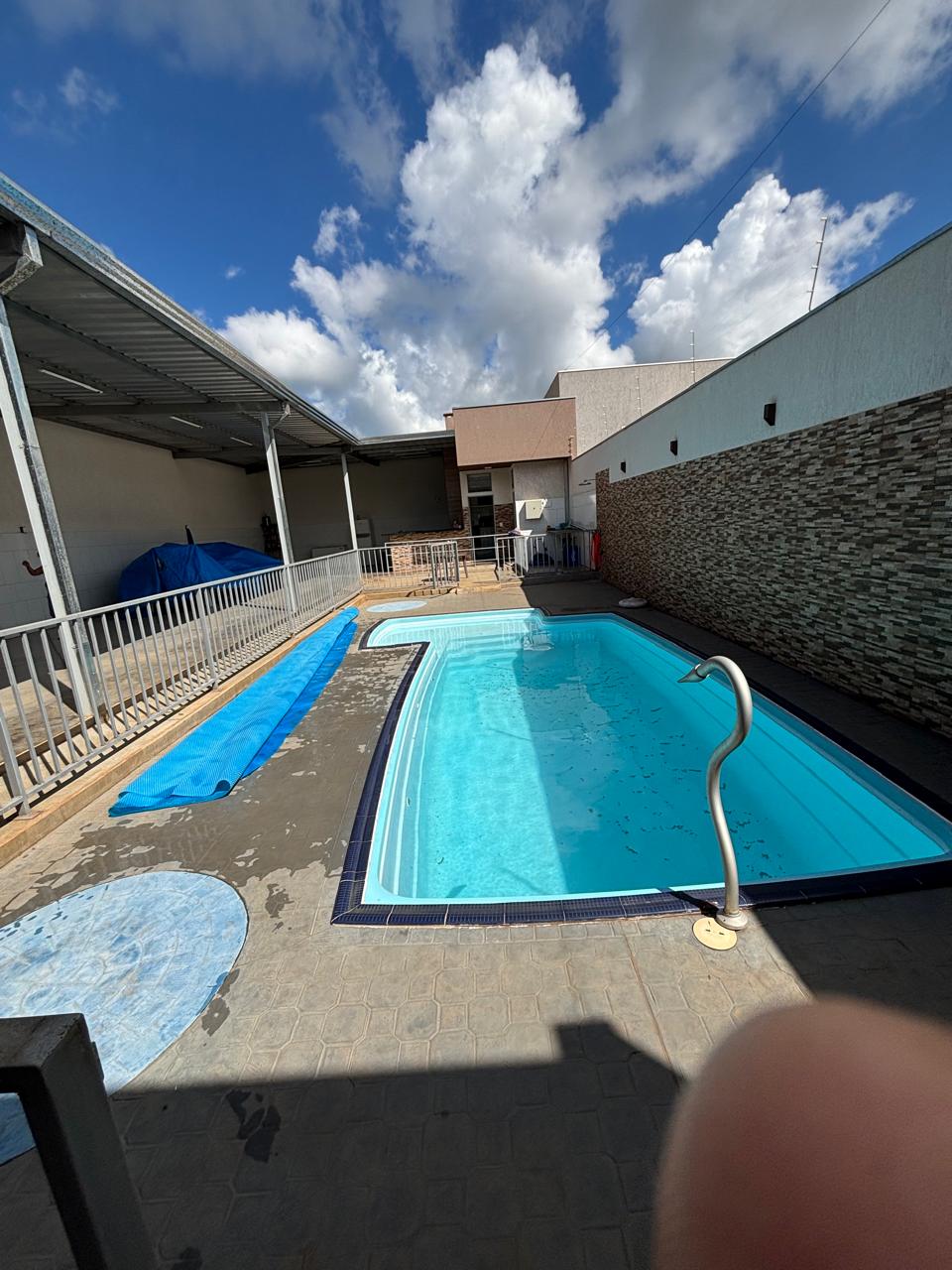 VENDE: ÁREA PARA FESTA - PISCINA - JARDIM QUEBEC - BRODOWSKI-SP