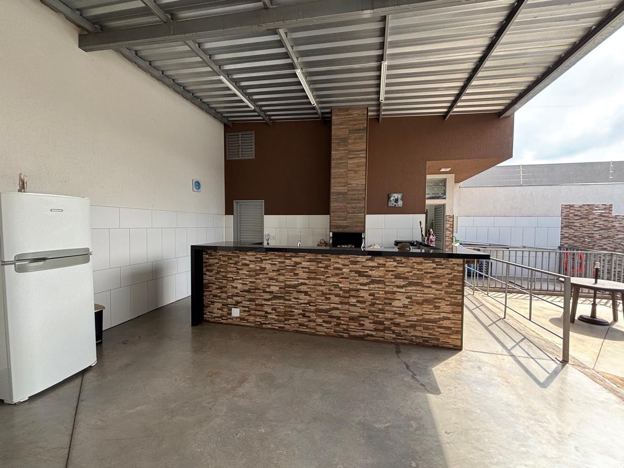VENDE: ÁREA PARA FESTA - PISCINA - JARDIM QUEBEC - BRODOWSKI-SP