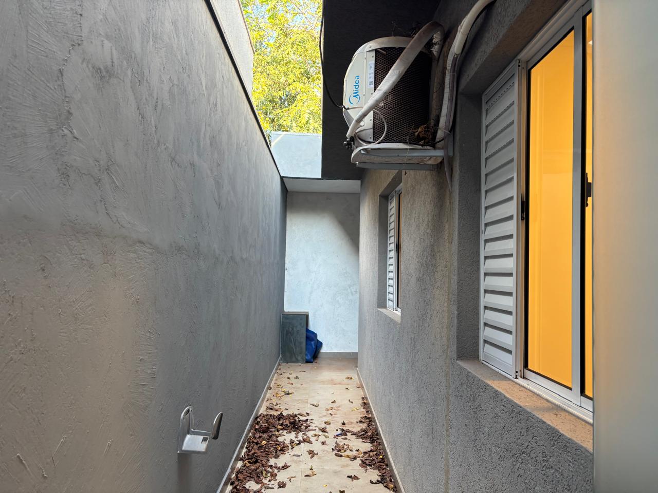 VENDE: CASA 03 DORMITÓRIOS COM PISCINA - CONDOMÍNIO VERONA - BRODOWSKI/SP: