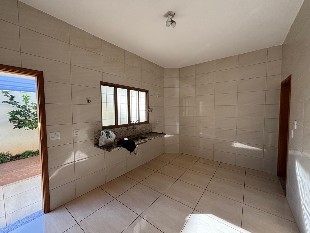 VENDE: CASA 3 DORMITÓRIOS - CONDOMÍNIO VERONA EM BRODOWSKI-SP. ( BRODOSQUI)