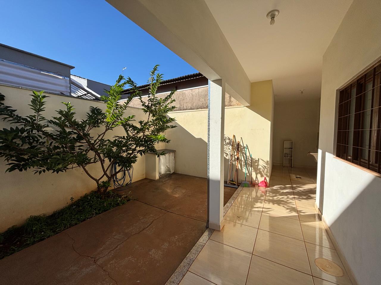 VENDE: CASA 3 DORMITÓRIOS - CONDOMÍNIO VERONA EM BRODOWSKI-SP. ( BRODOSQUI)