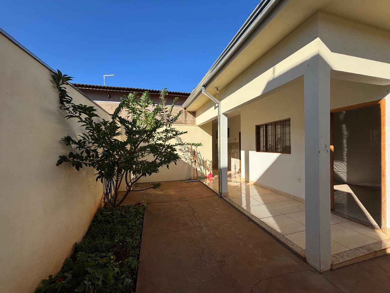VENDE: CASA 3 DORMITÓRIOS - CONDOMÍNIO VERONA EM BRODOWSKI-SP. ( BRODOSQUI)