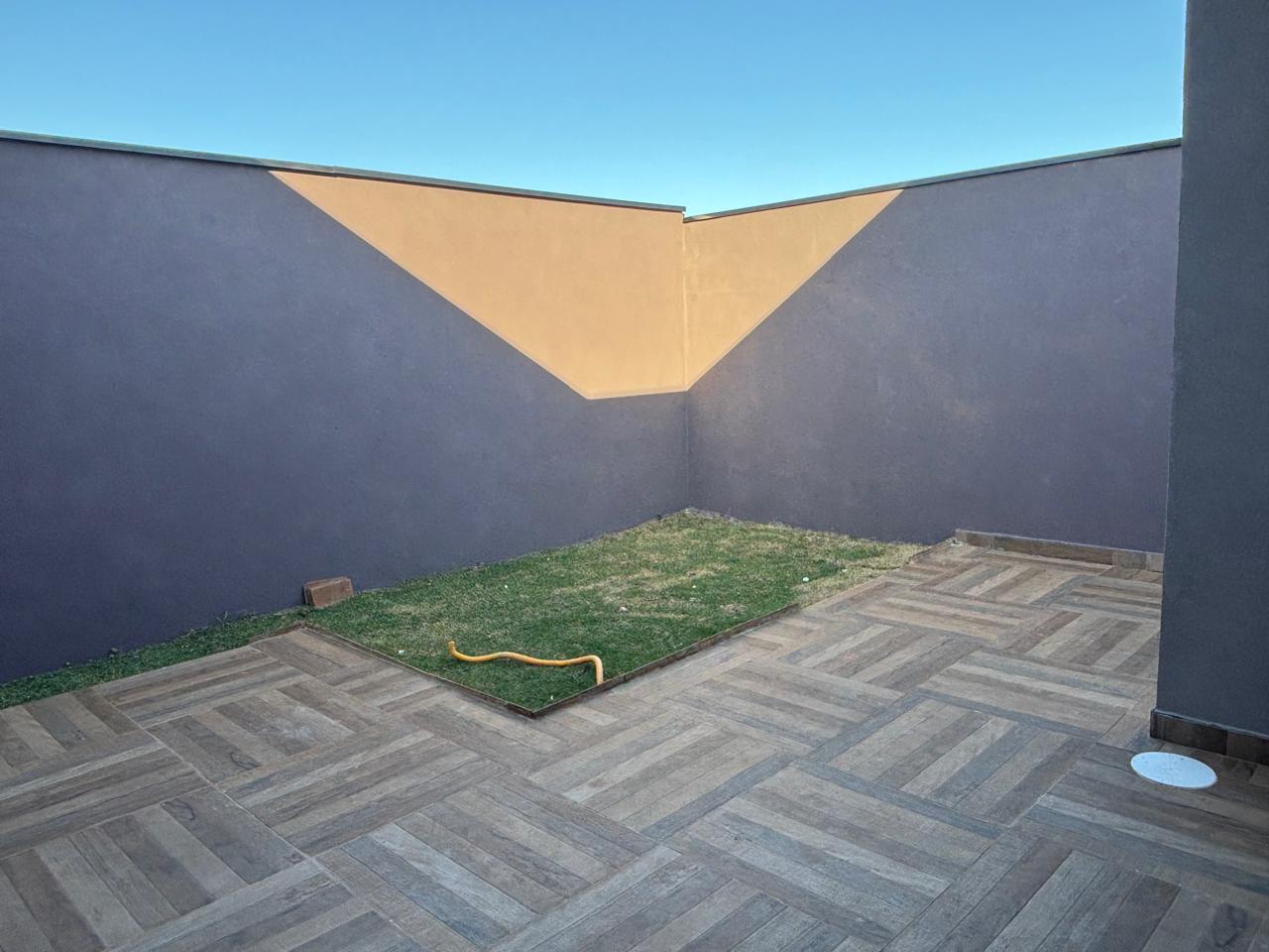 VENDE: CASA 3 DORMITÓRIOS - CONDOMÍNIO VERONA EM BRODOWSKI-SP. ( BRODOSQUI)
