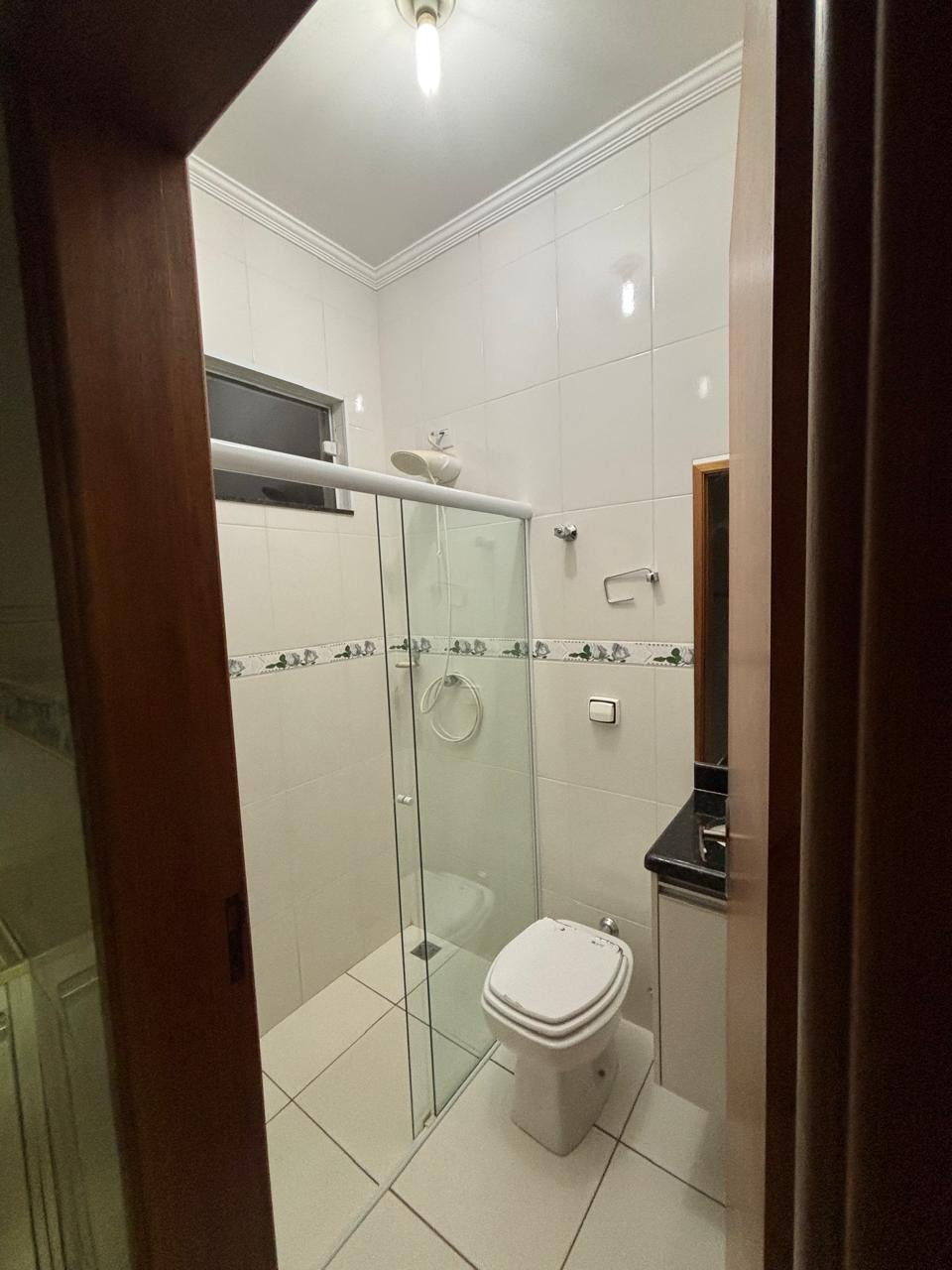 VENDE: LINDA RESIDENCIA COM 03 DORMITÓRIOS - JARDIM MARIA IMACUALADA I EM BRODOWSKI-SP