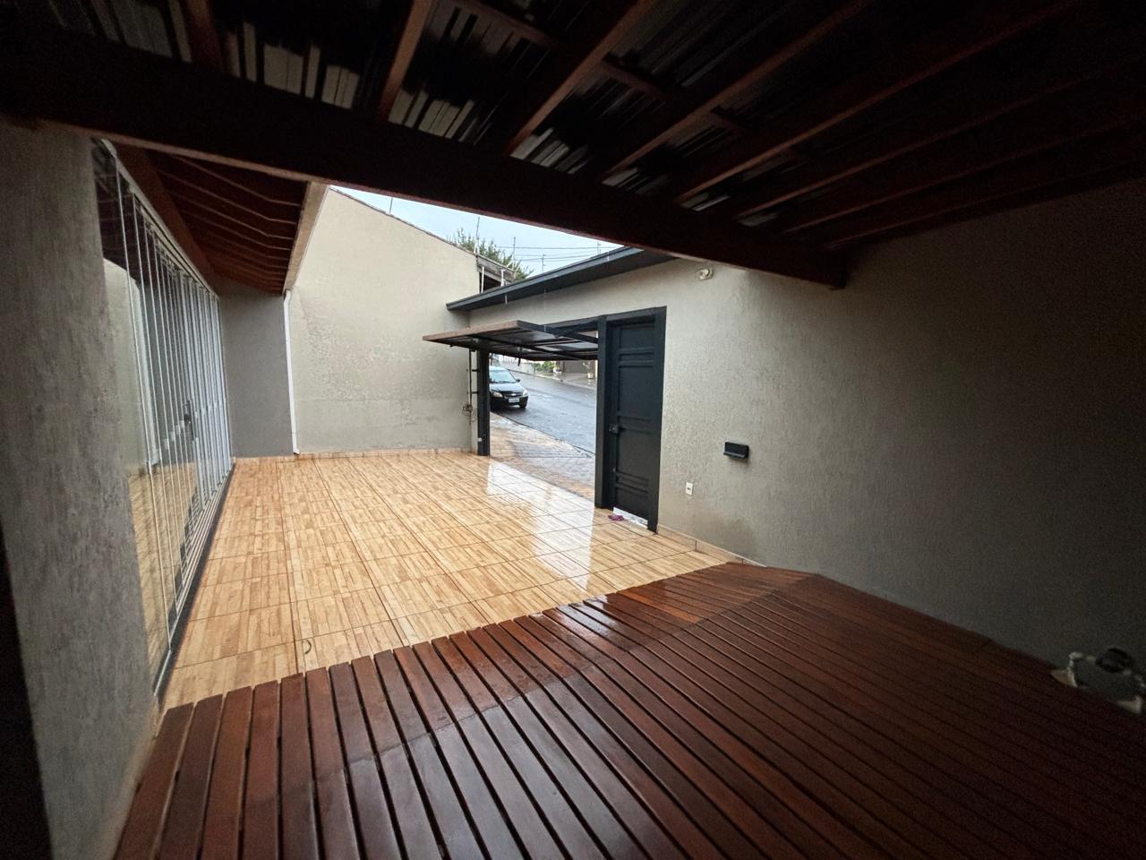 VENDE: LINDA RESIDENCIA COM 03 DORMITÓRIOS - JARDIM MARIA IMACUALADA I EM BRODOWSKI-SP