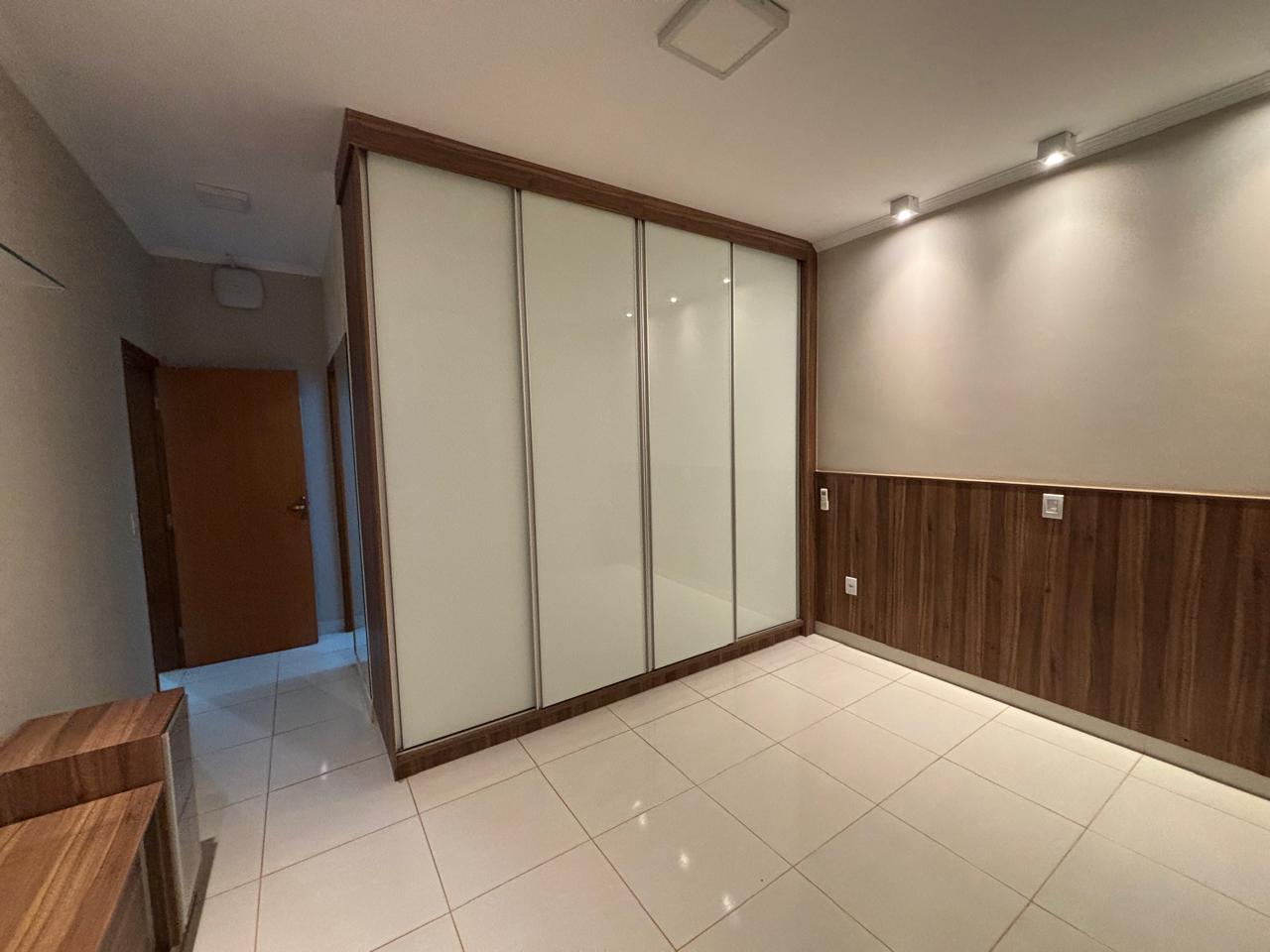VENDE: LINDA RESIDENCIA COM 03 DORMITÓRIOS - JARDIM MARIA IMACUALADA I EM BRODOWSKI-SP