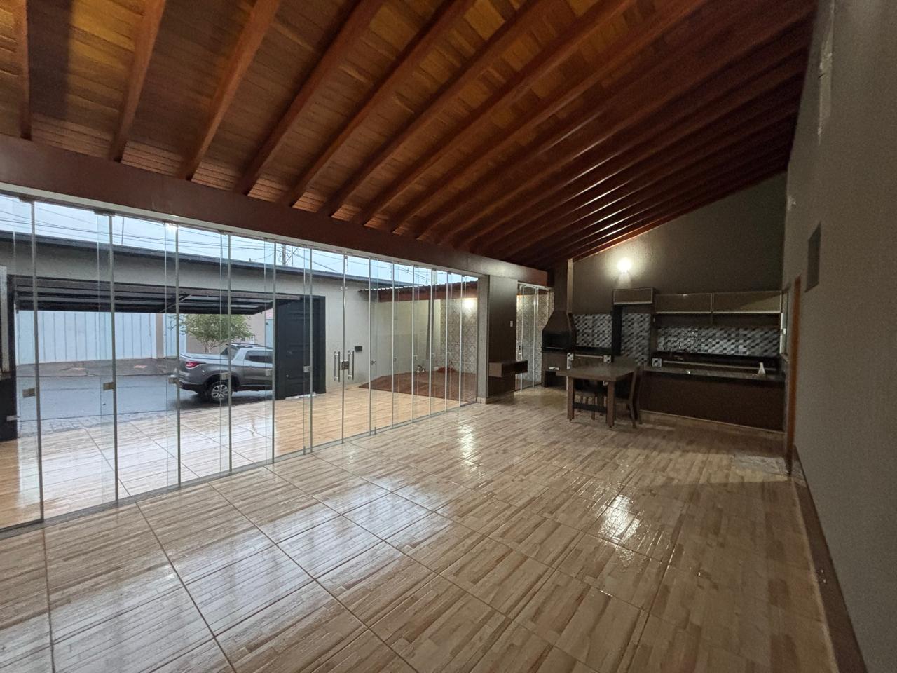 VENDE: LINDA RESIDENCIA COM 03 DORMITÓRIOS - JARDIM MARIA IMACUALADA I EM BRODOWSKI-SP
