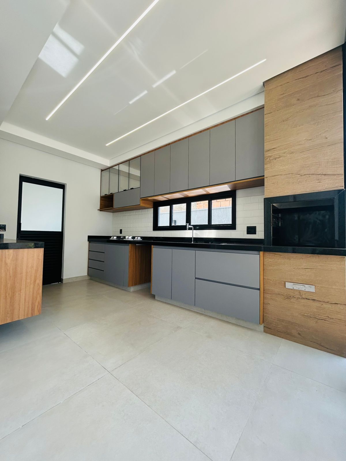 VENDE: LINDA RESIDENCIA 03 SUÍTES - CONDOMÍNIO QUINTA DA MATA 02 - RIBEIRAO PRETO-SP: