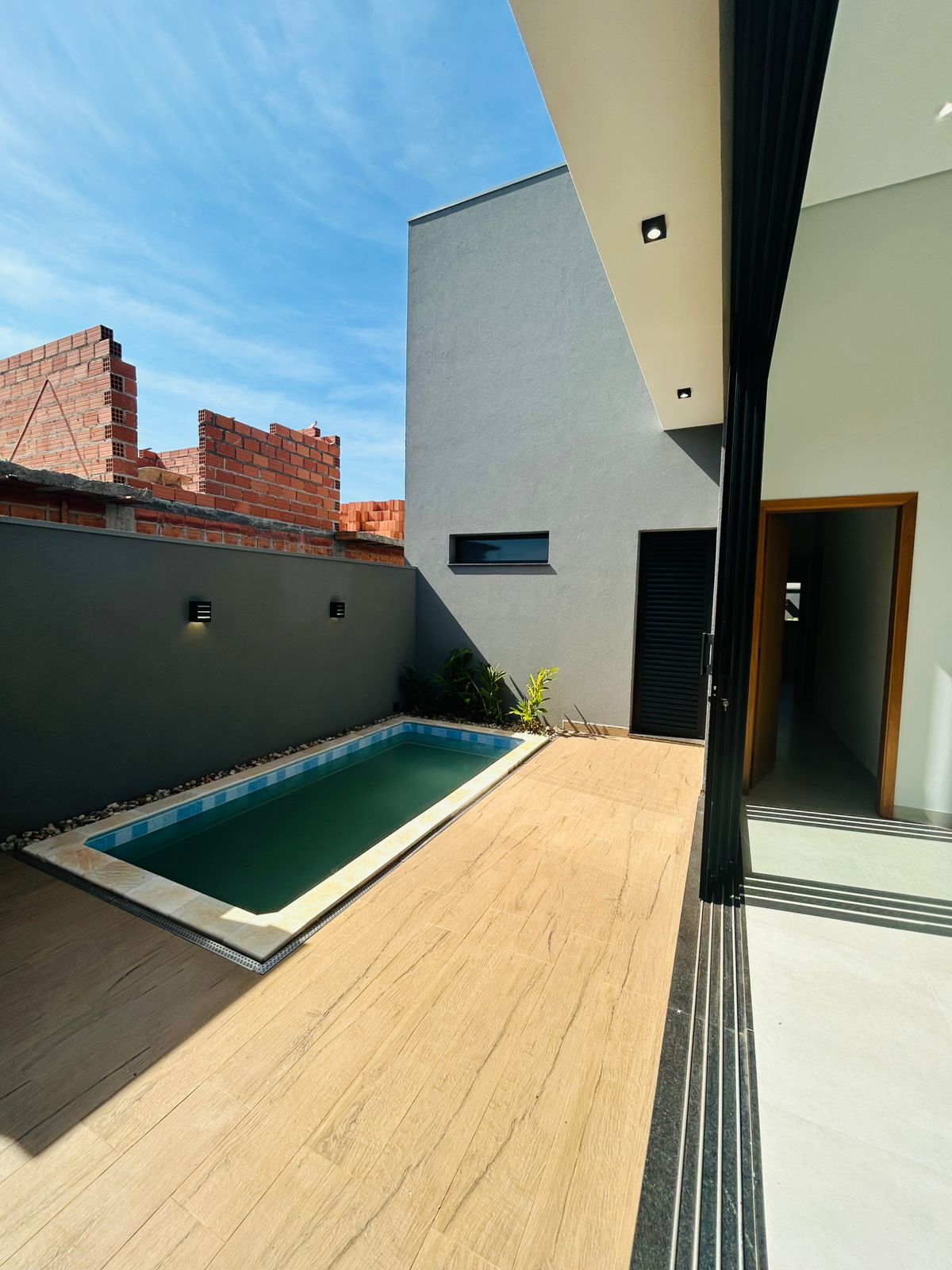 VENDE: LINDA RESIDENCIA 03 SUÍTES - CONDOMÍNIO QUINTA DA MATA 02 - RIBEIRAO PRETO-SP: